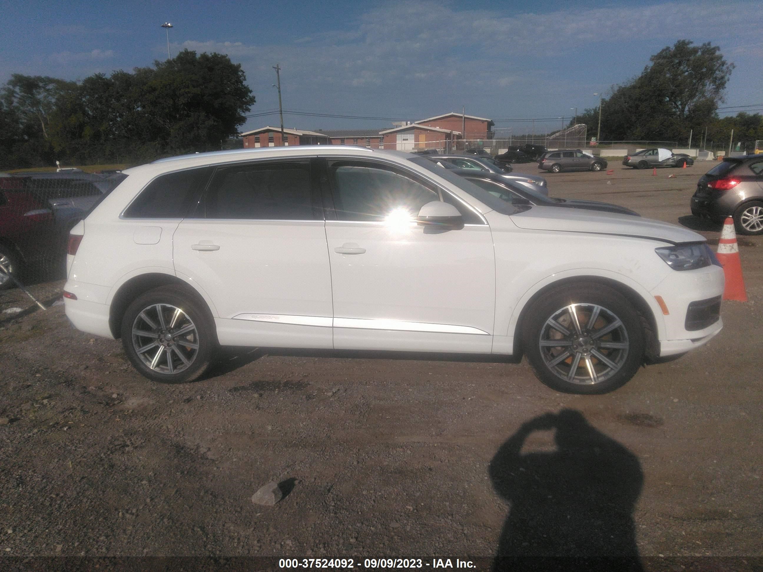 Photo 13 VIN: WA1LAAF78JD039623 - AUDI Q7 