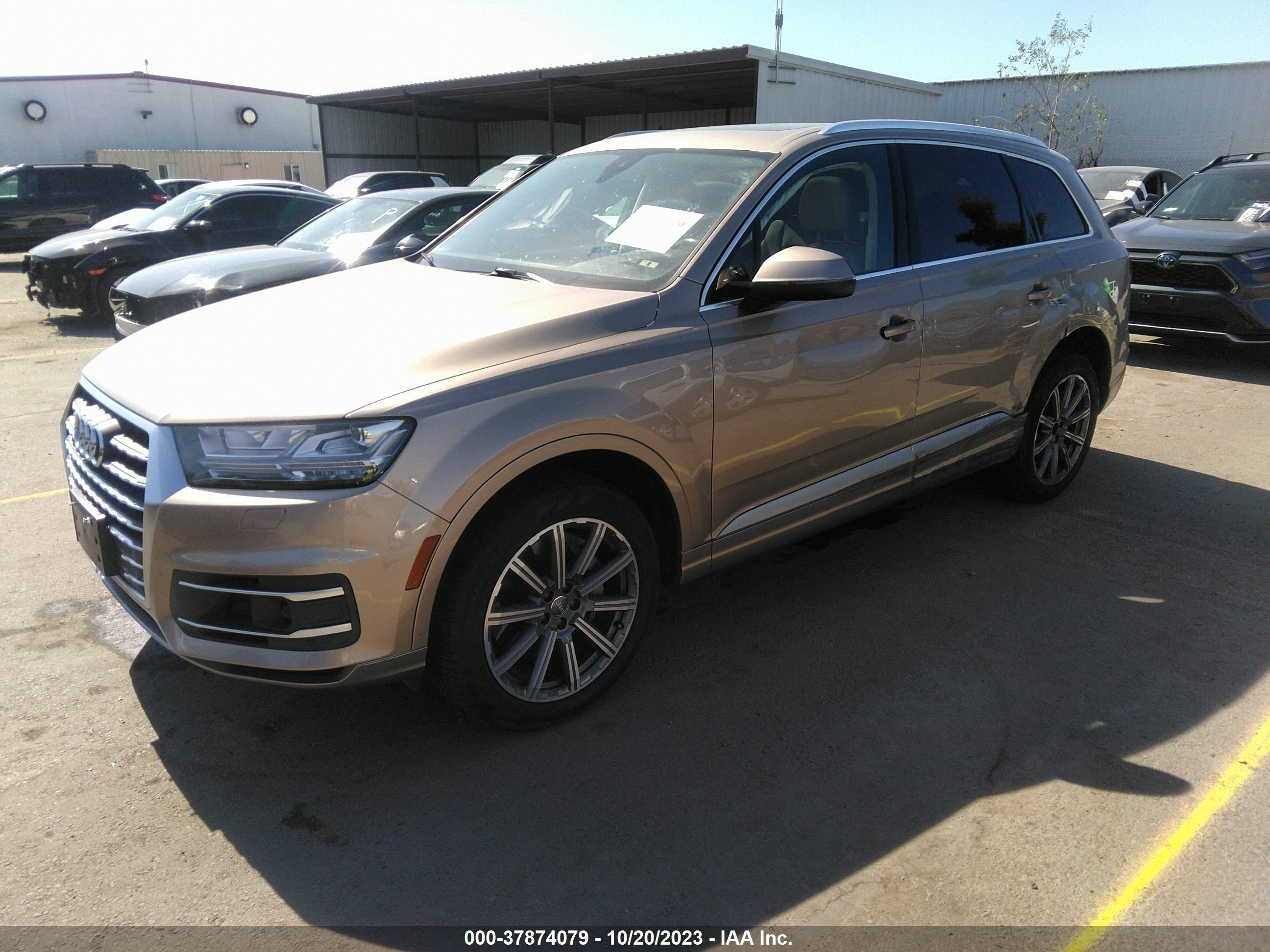 Photo 1 VIN: WA1LAAF78JD044420 - AUDI Q7 