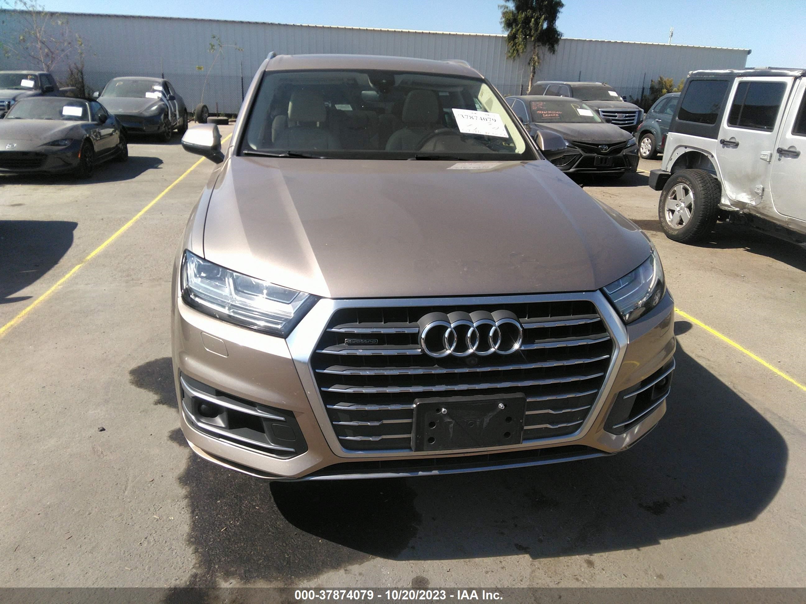 Photo 11 VIN: WA1LAAF78JD044420 - AUDI Q7 