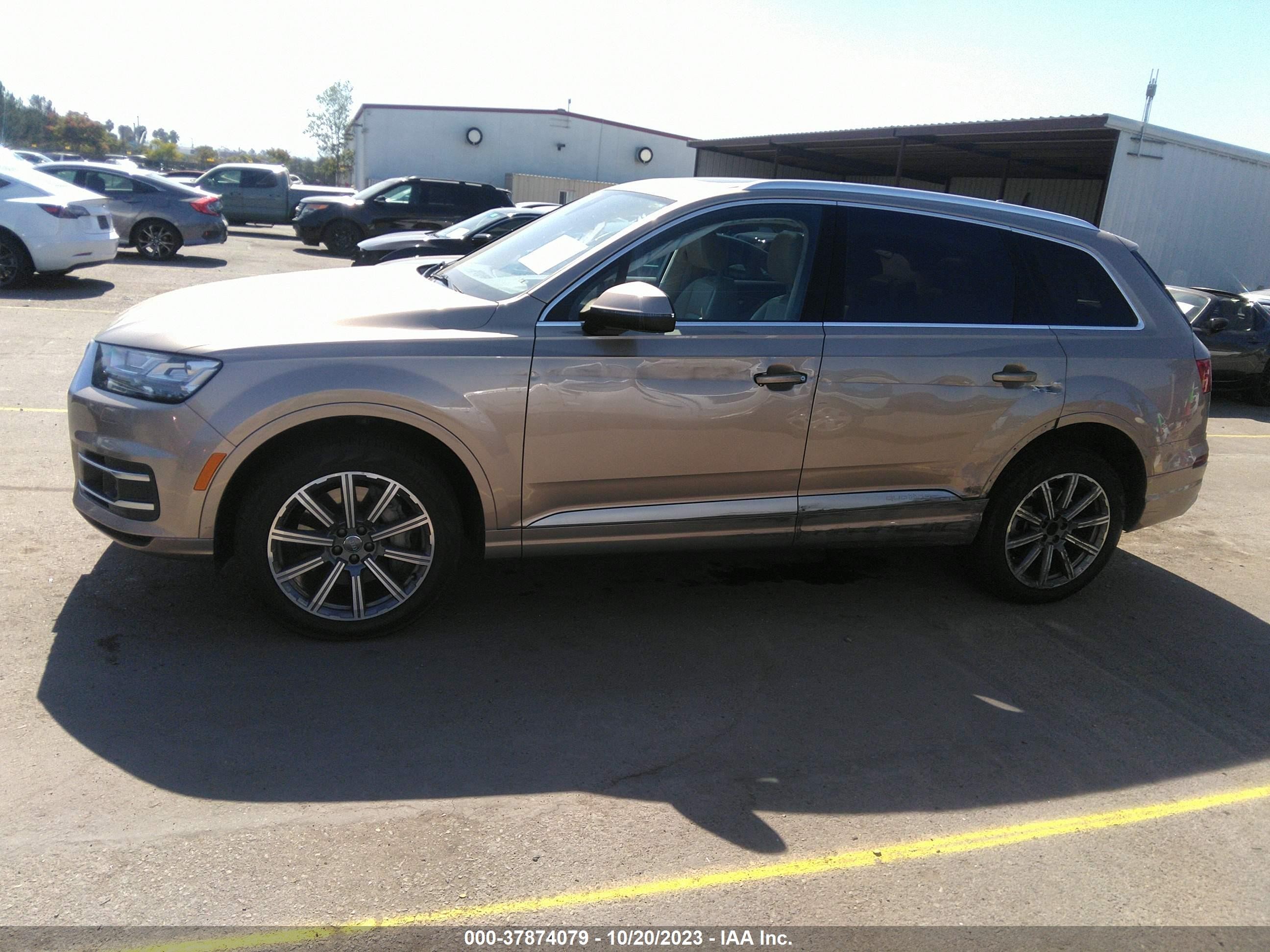 Photo 13 VIN: WA1LAAF78JD044420 - AUDI Q7 