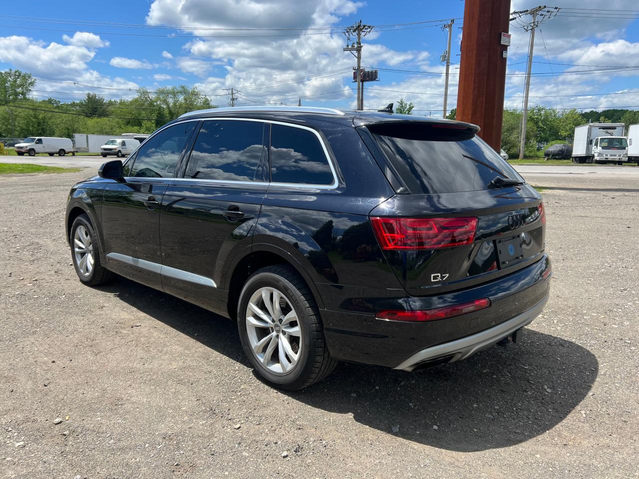 Photo 2 VIN: WA1LAAF78JD047804 - AUDI Q7 PREMIUM 