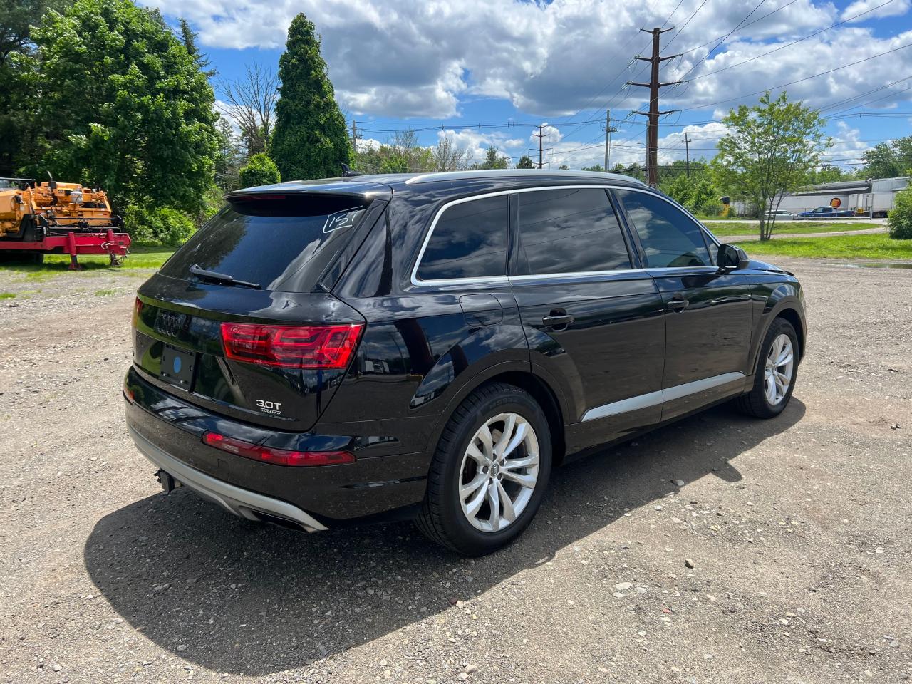 Photo 3 VIN: WA1LAAF78JD047804 - AUDI Q7 PREMIUM 