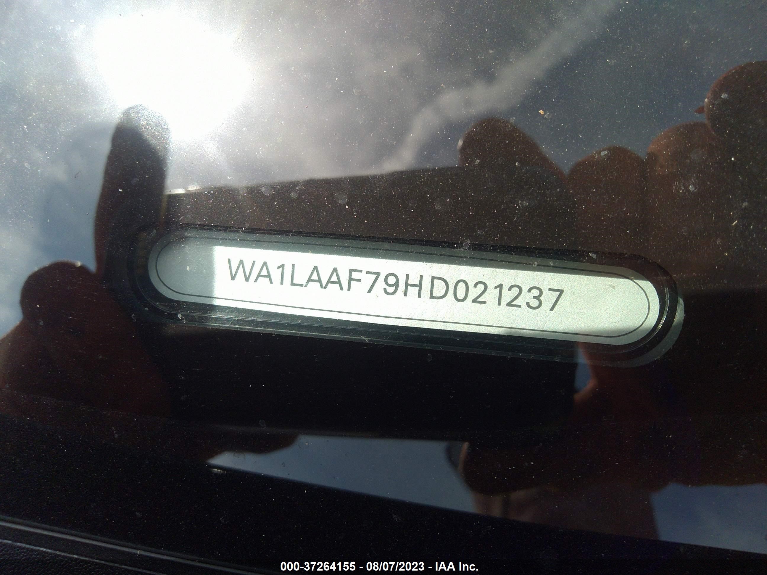 Photo 8 VIN: WA1LAAF79HD021237 - AUDI Q7 