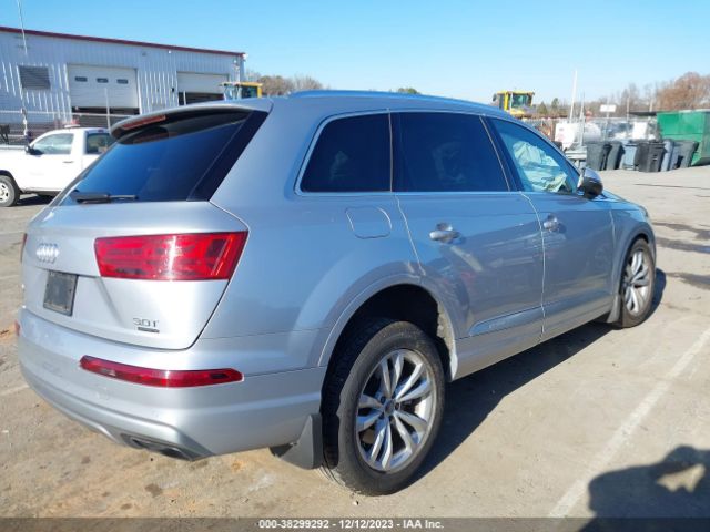 Photo 3 VIN: WA1LAAF79JD017811 - AUDI Q7 