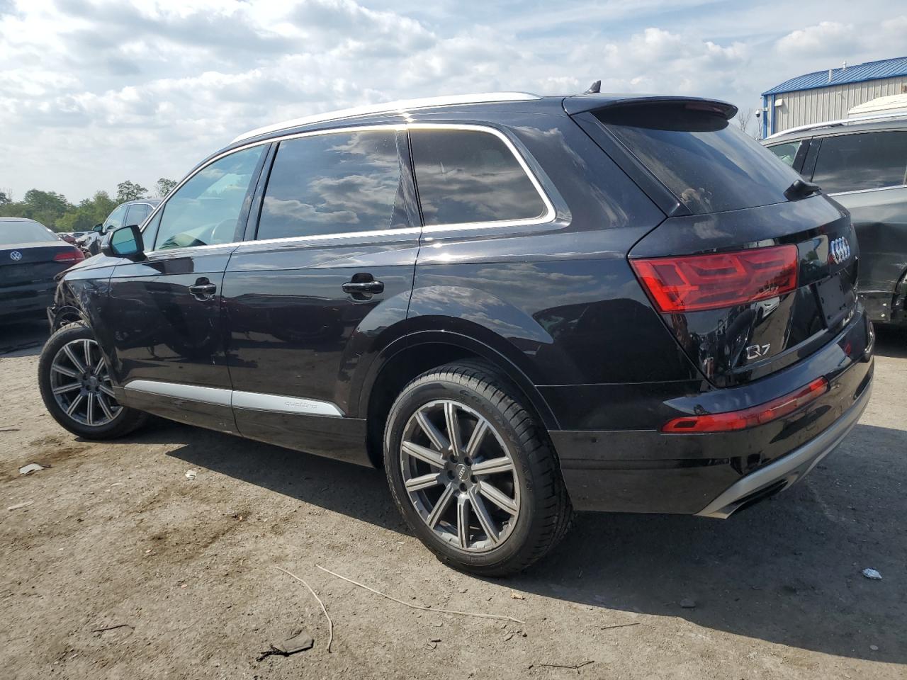 Photo 1 VIN: WA1LAAF79JD032826 - AUDI Q7 