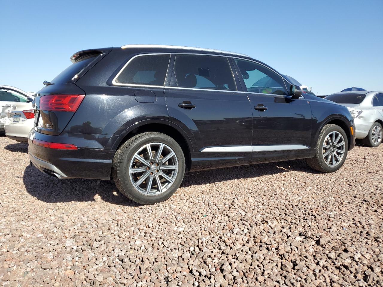 Photo 2 VIN: WA1LAAF7XHD013874 - AUDI Q7 