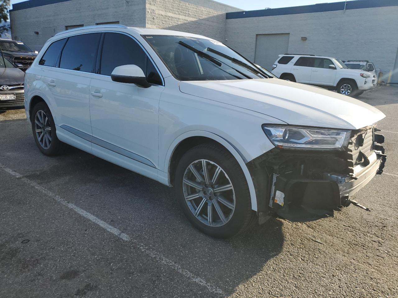 Photo 3 VIN: WA1LAAF7XJD043785 - AUDI Q7 