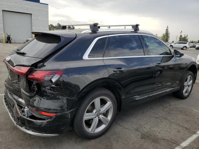 Photo 2 VIN: WA1LAAGE1KB011639 - AUDI E-TRON 