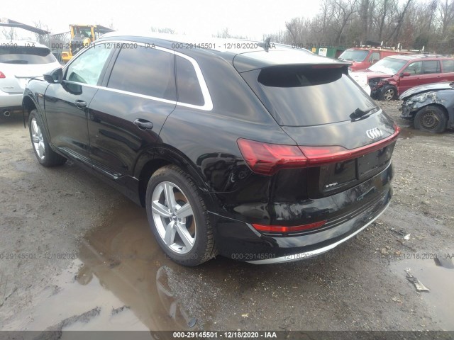 Photo 2 VIN: WA1LAAGE1KB024133 - AUDI E-TRON 