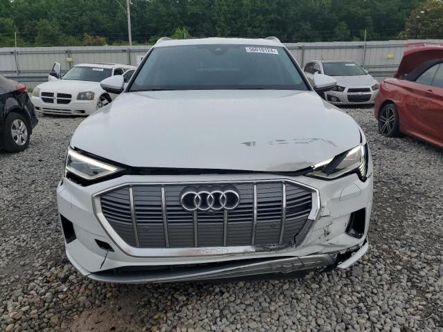 Photo 4 VIN: WA1LAAGE4NB034160 - AUDI E-TRON 