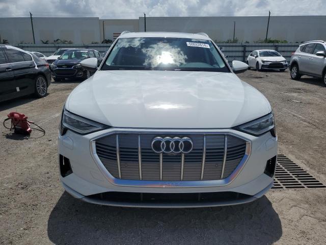 Photo 4 VIN: WA1LAAGE5NB032708 - AUDI E-TRON 