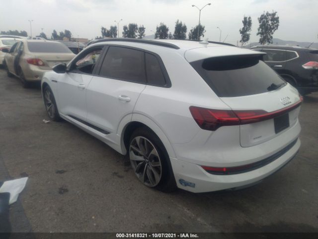 Photo 2 VIN: WA1LAAGE7MB002222 - AUDI E-TRON 