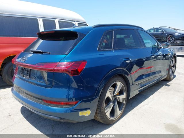 Photo 3 VIN: WA1LAAGE8NB009004 - AUDI E-TRON 