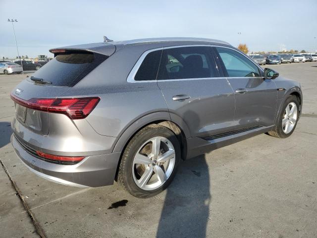 Photo 2 VIN: WA1LABGE6KB018401 - AUDI E-TRON 