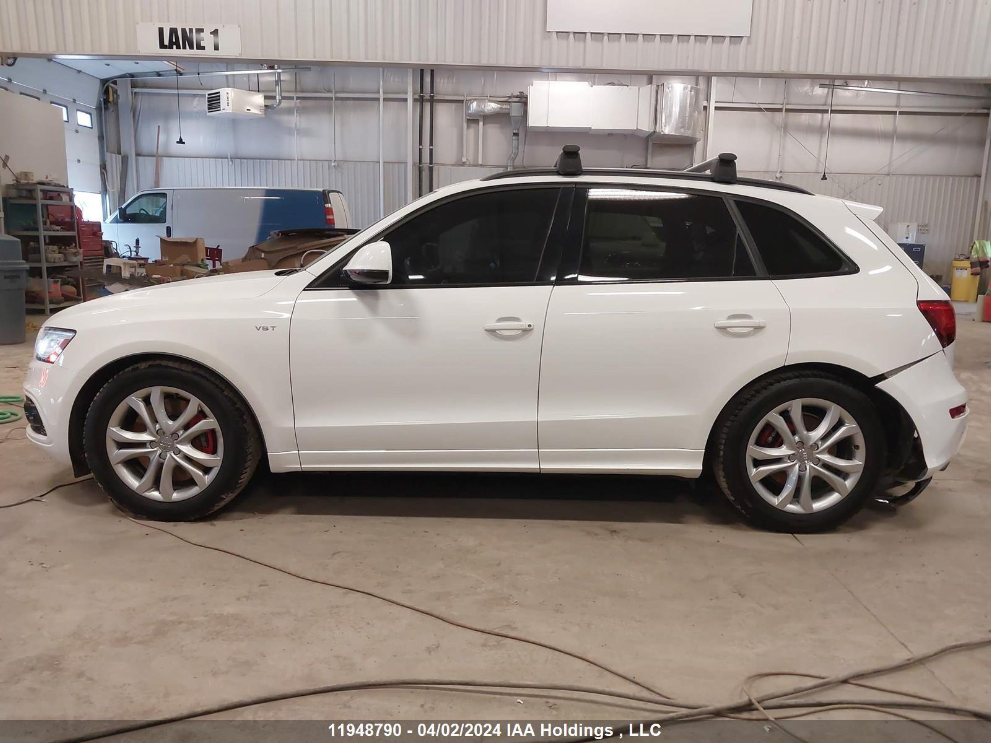 Photo 13 VIN: WA1LCAFP0GA114271 - AUDI SQ5 