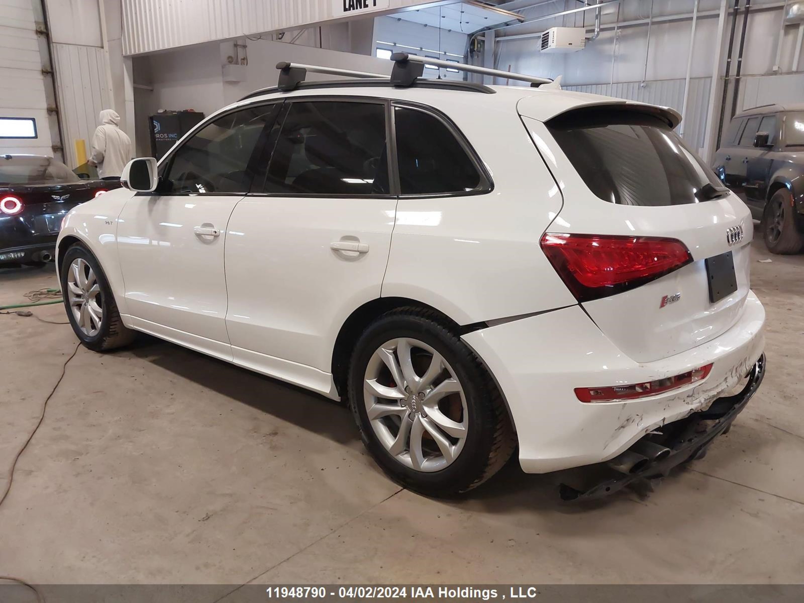 Photo 2 VIN: WA1LCAFP0GA114271 - AUDI SQ5 