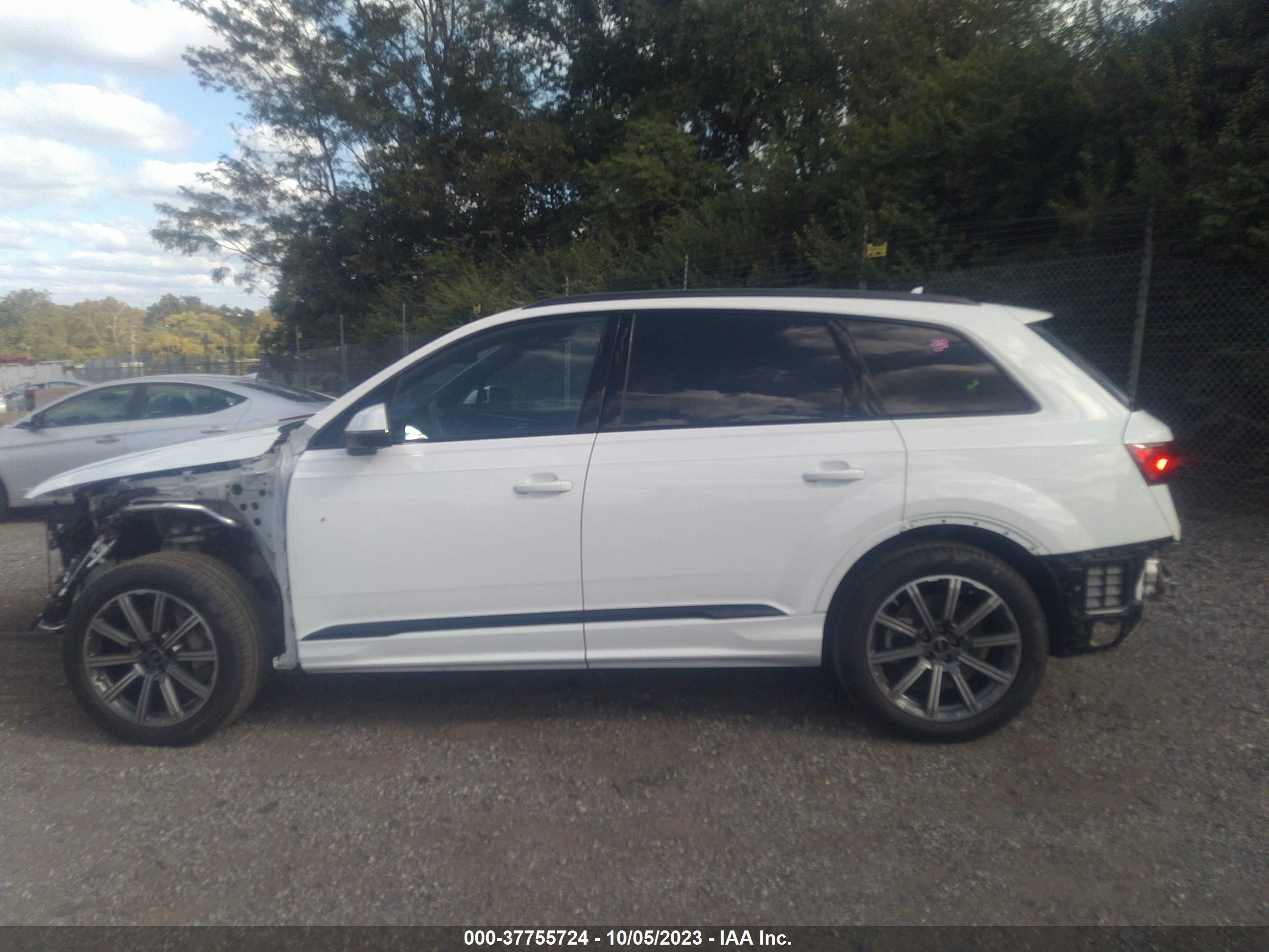 Photo 13 VIN: WA1LCBF73PD013780 - AUDI Q7 