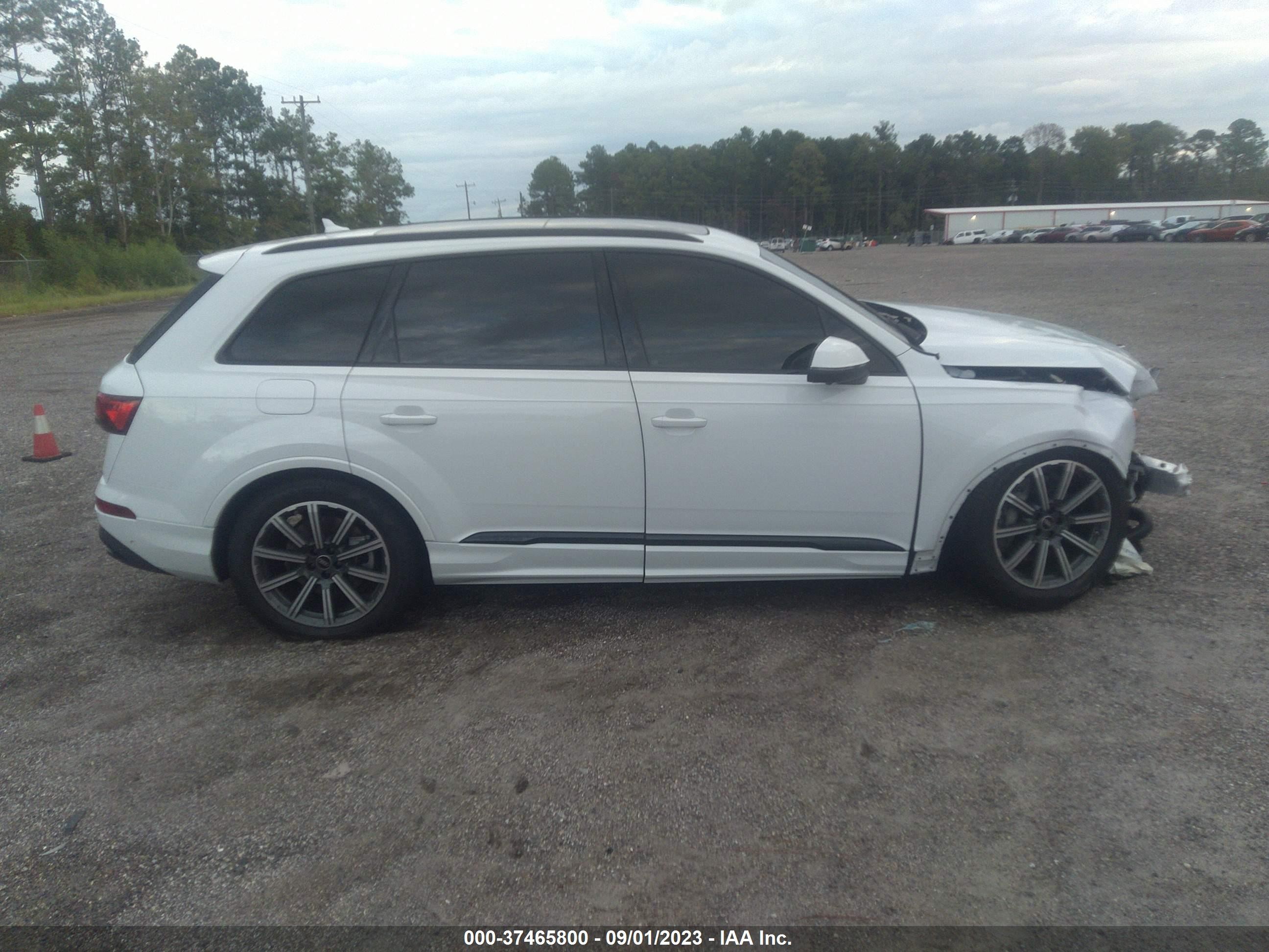 Photo 12 VIN: WA1LCBF78PD008039 - AUDI Q7 