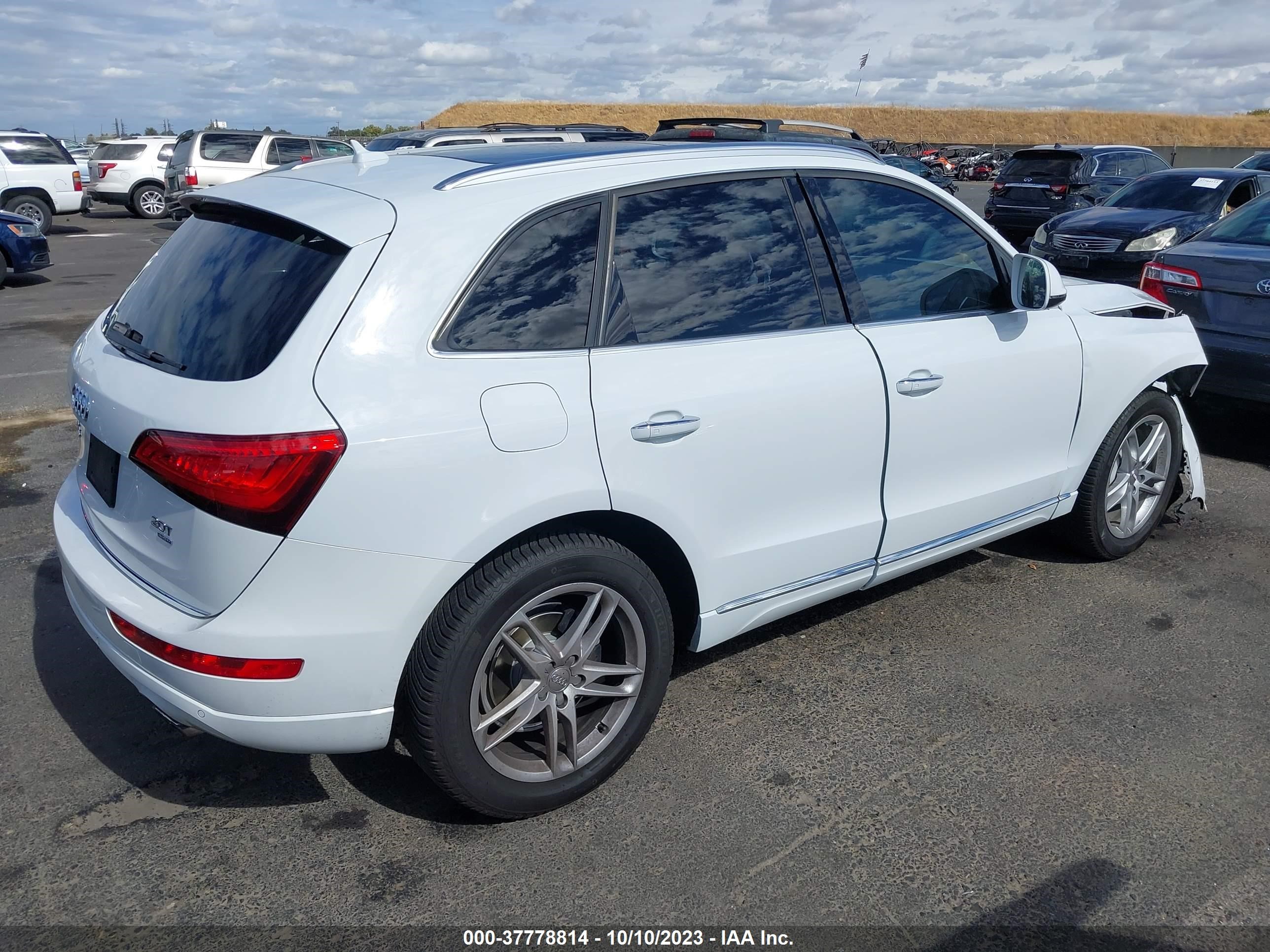 Photo 3 VIN: WA1LFAFP1FA017571 - AUDI Q5 