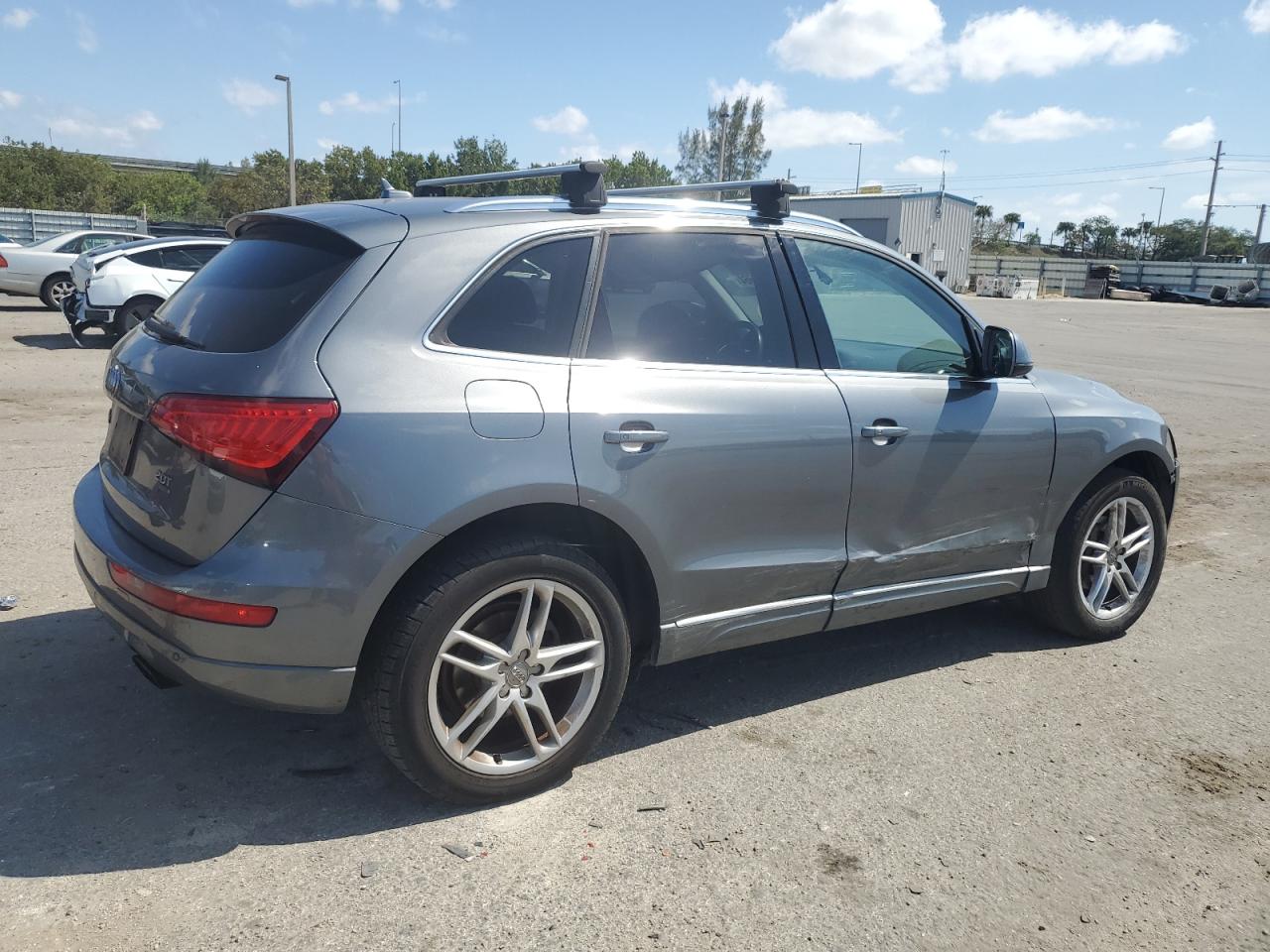 Photo 2 VIN: WA1LFAFP3EA063546 - AUDI Q5 