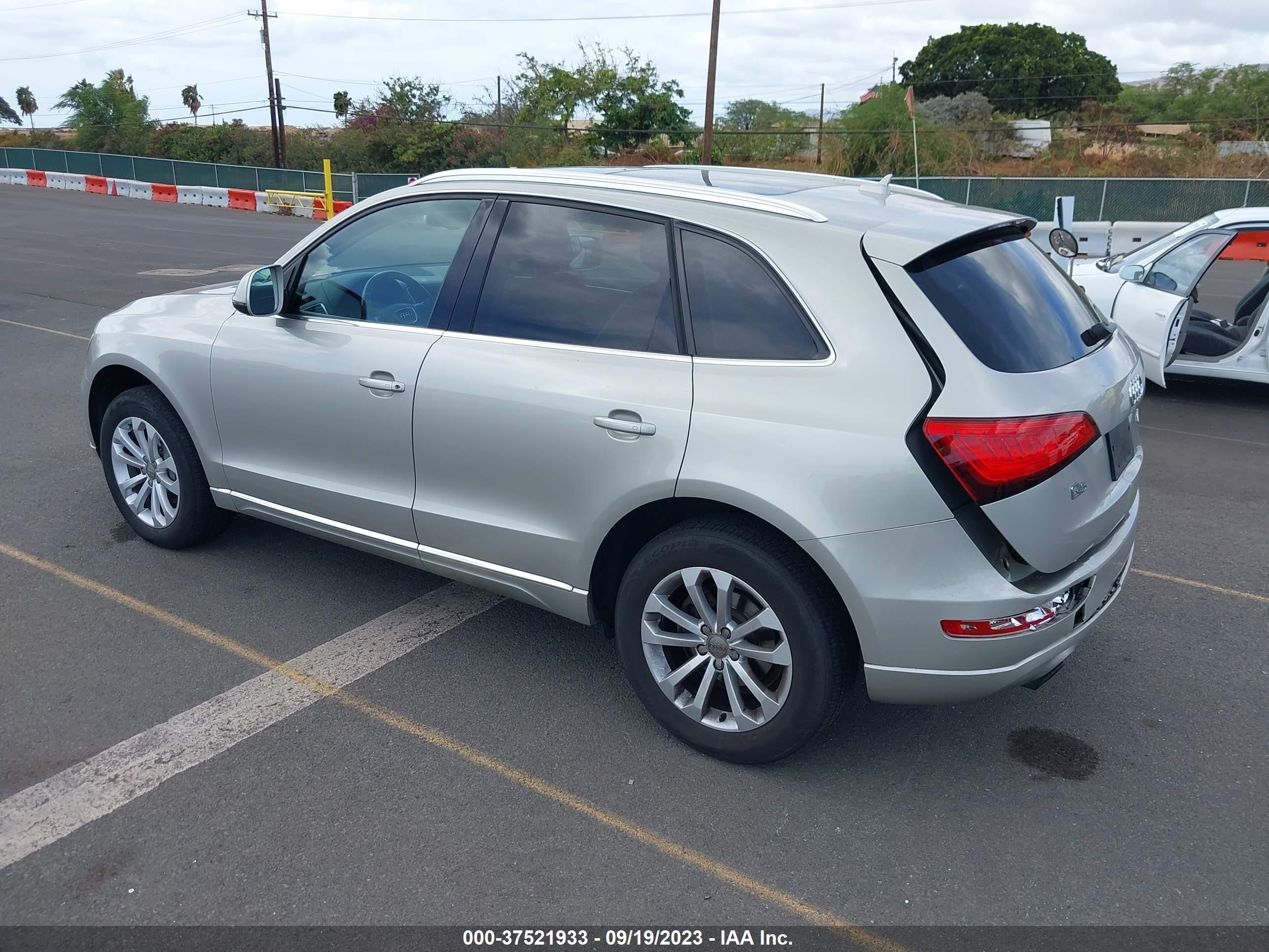 Photo 2 VIN: WA1LFAFP5DA101261 - AUDI Q5 