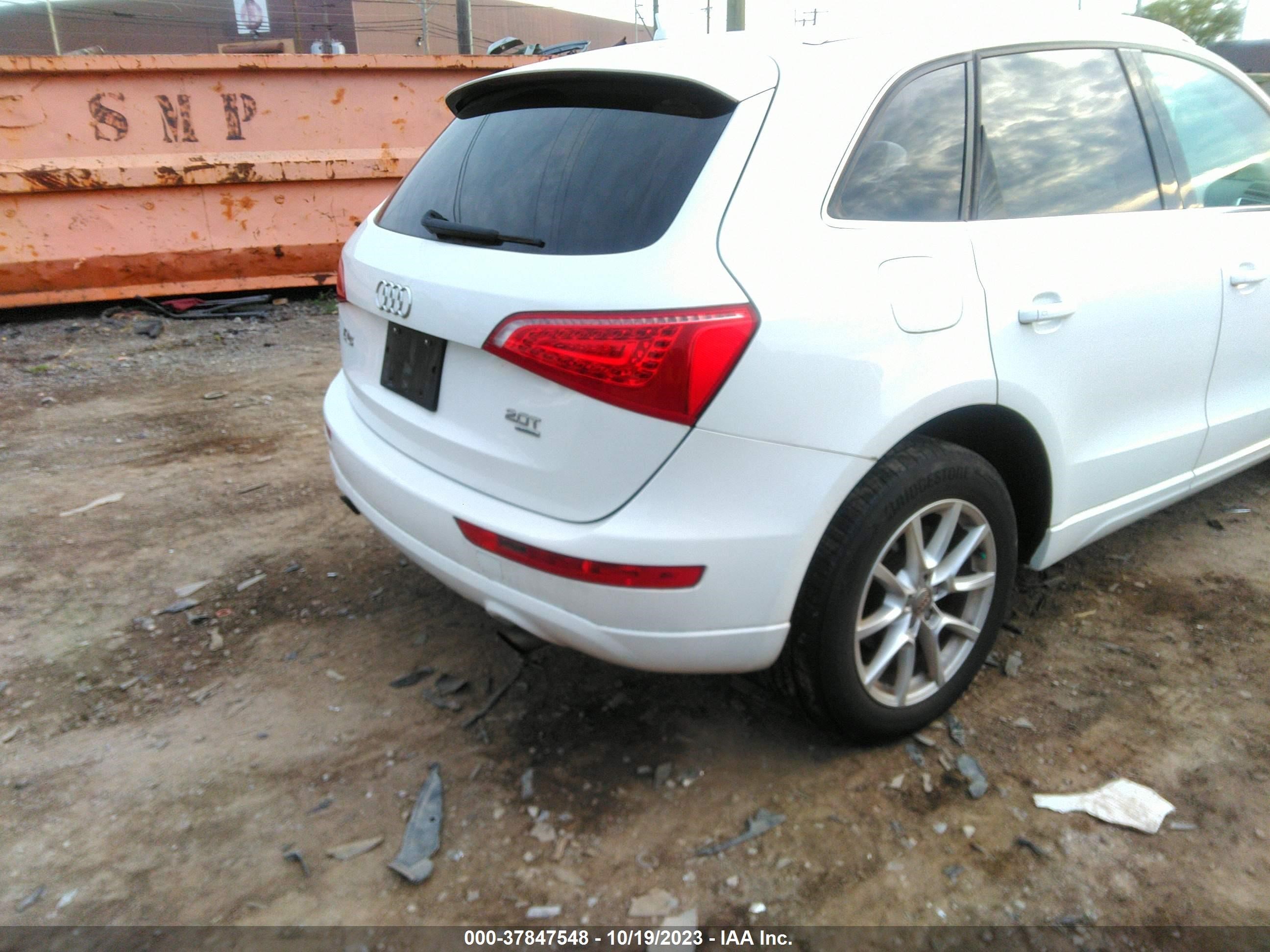 Photo 3 VIN: WA1LFAFP9BA113362 - AUDI Q5 