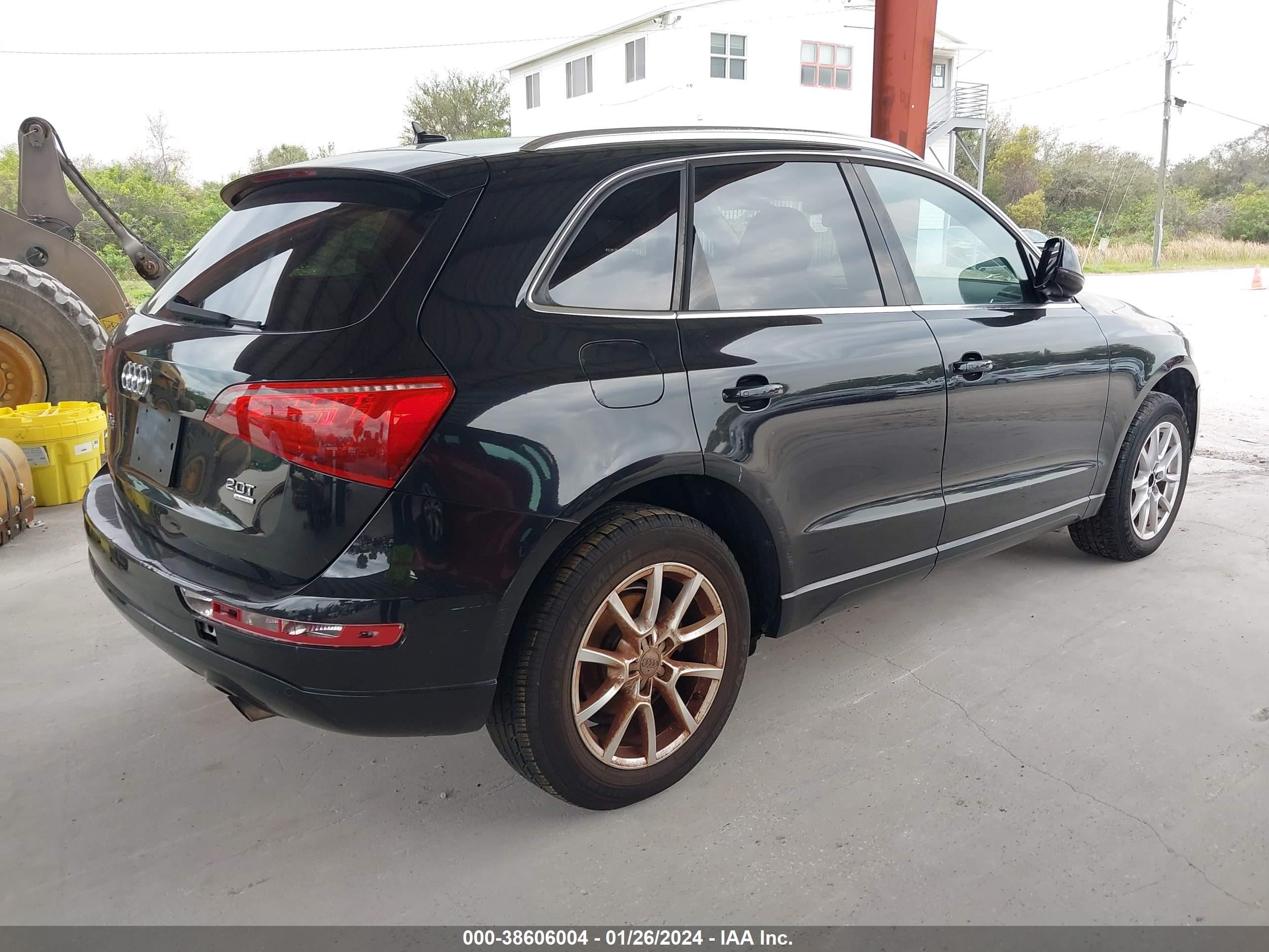 Photo 3 VIN: WA1LFAFP9CA050037 - AUDI Q5 