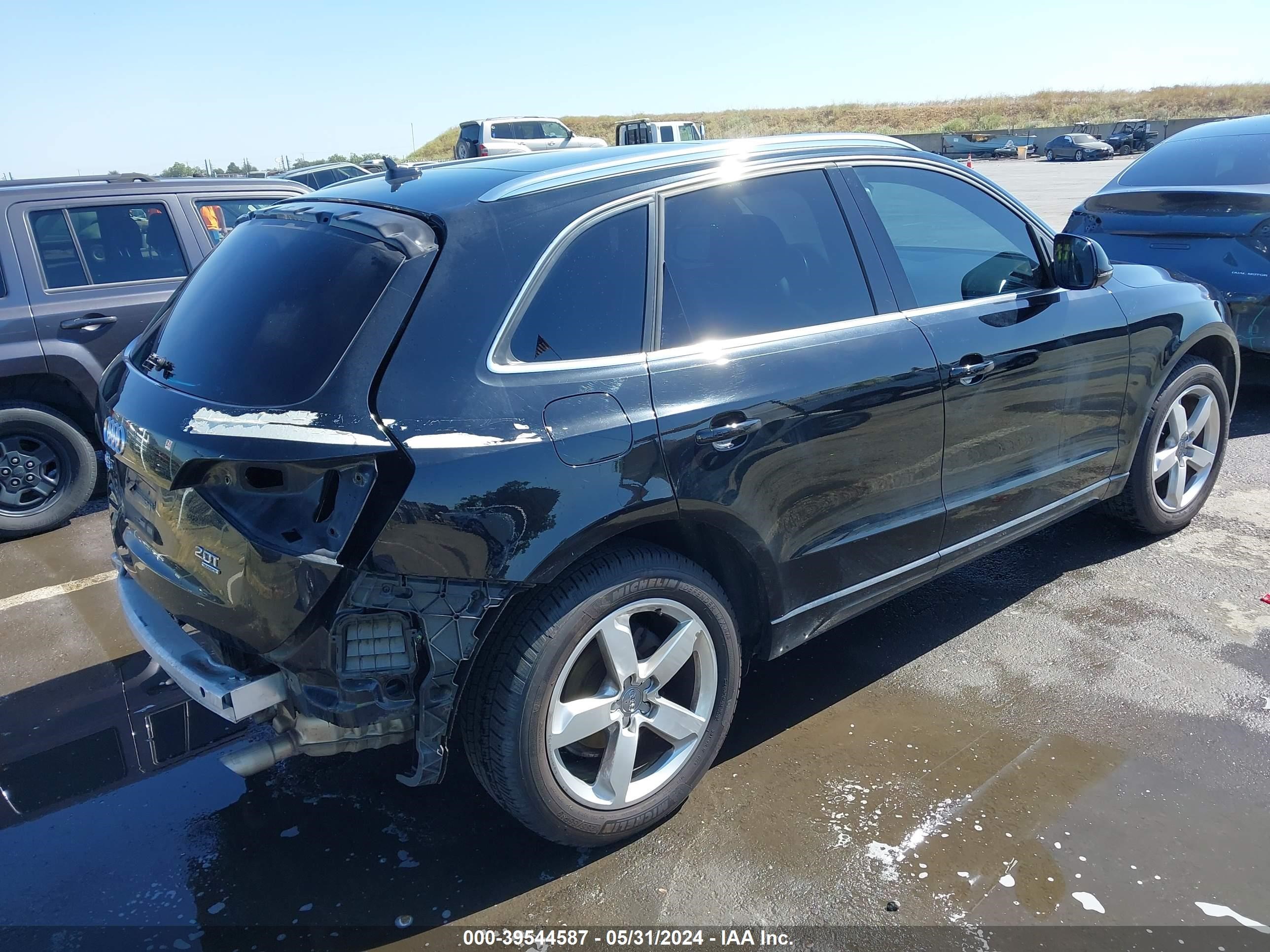 Photo 3 VIN: WA1LFAFP9CA136688 - AUDI Q5 