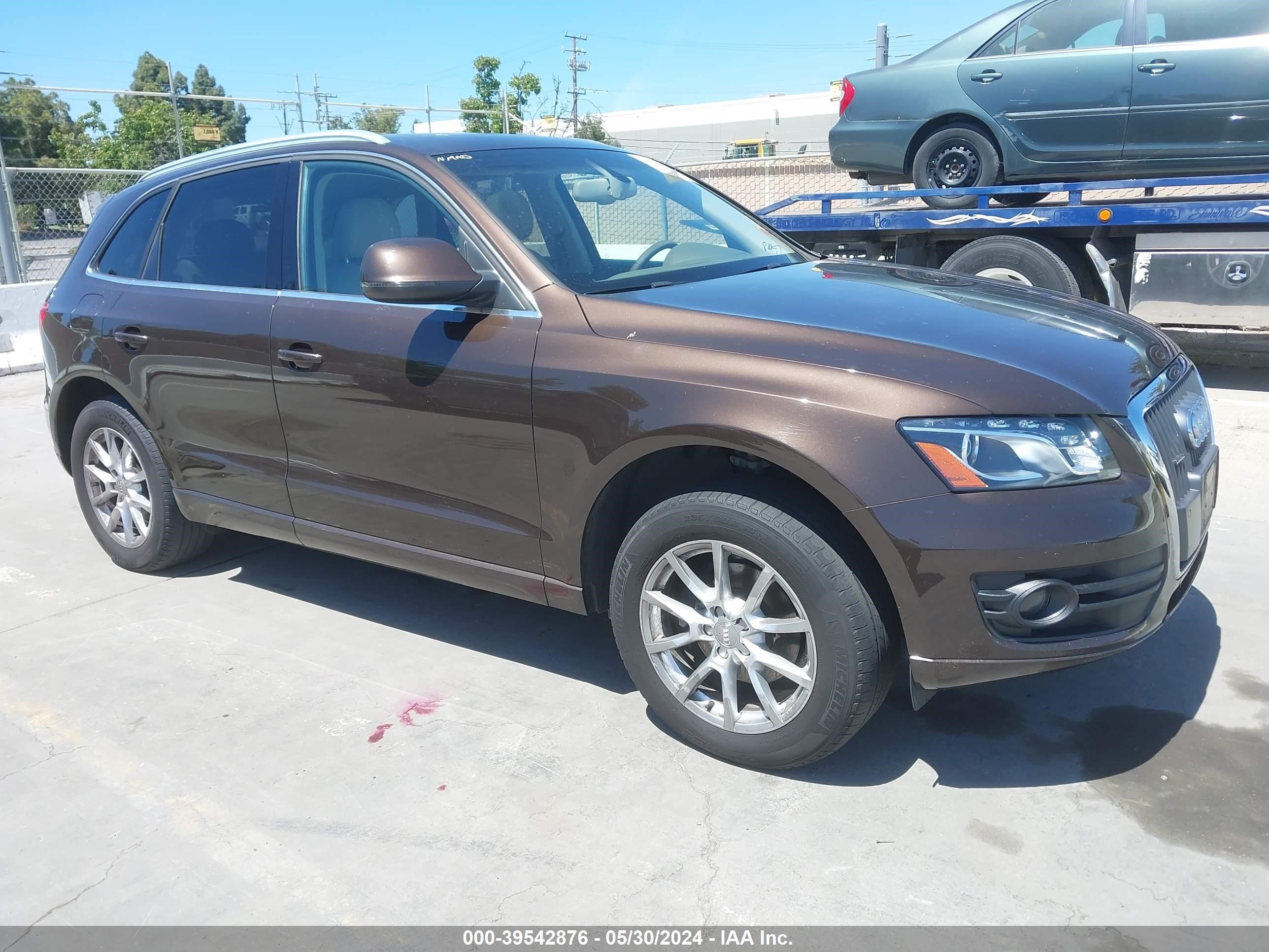 Photo 0 VIN: WA1LFBFP4CA034396 - AUDI Q5 