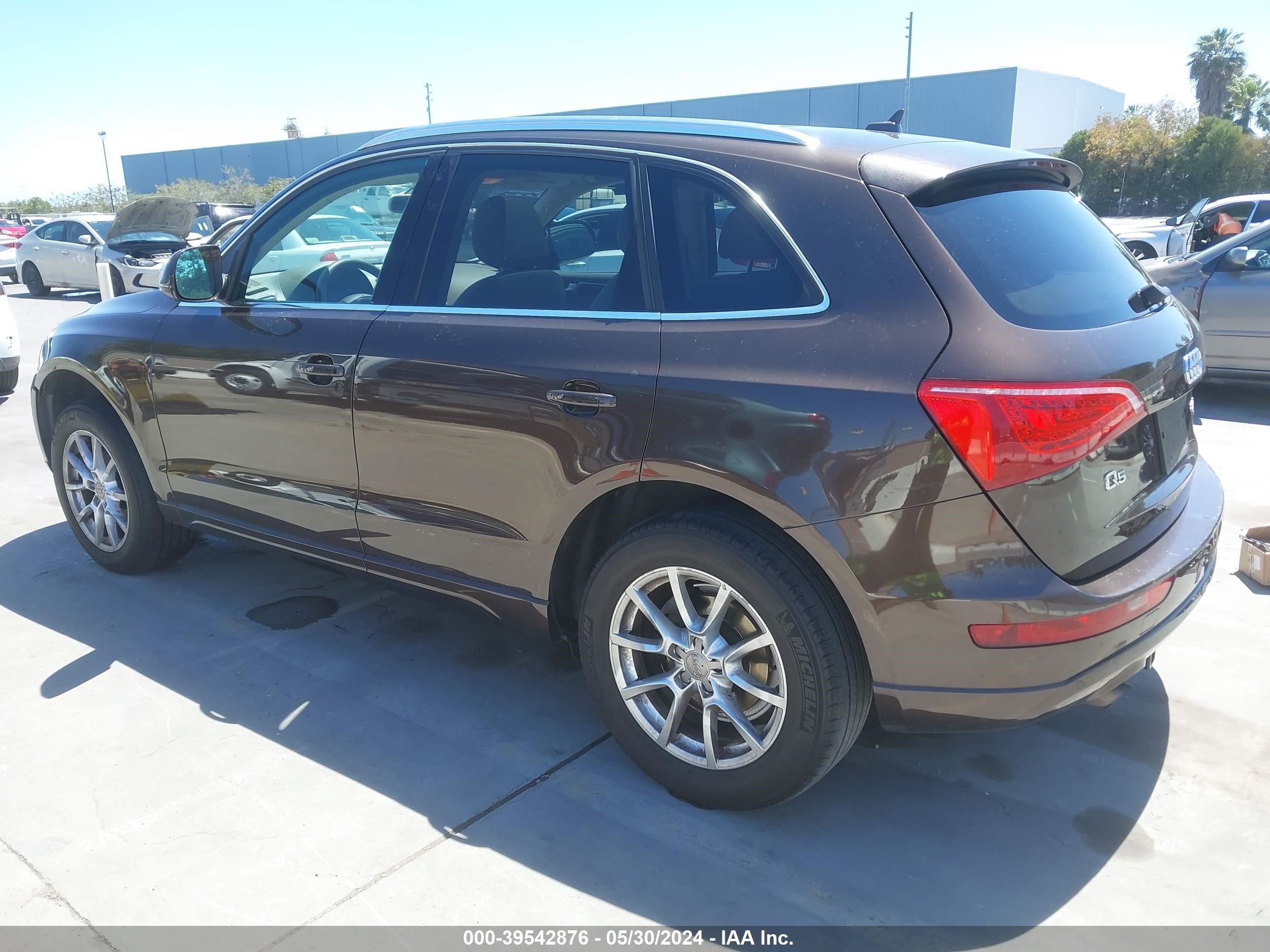 Photo 2 VIN: WA1LFBFP4CA034396 - AUDI Q5 