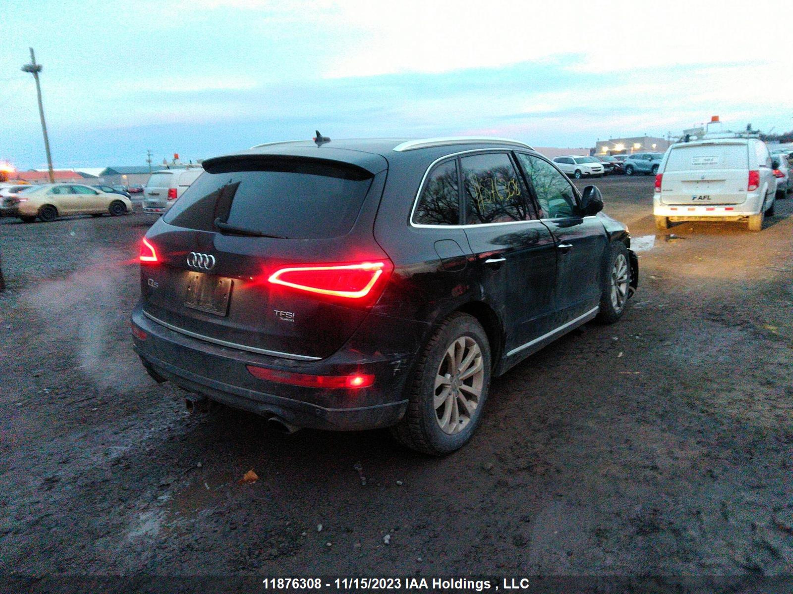 Photo 3 VIN: WA1LFCFP1FA015394 - AUDI Q5 