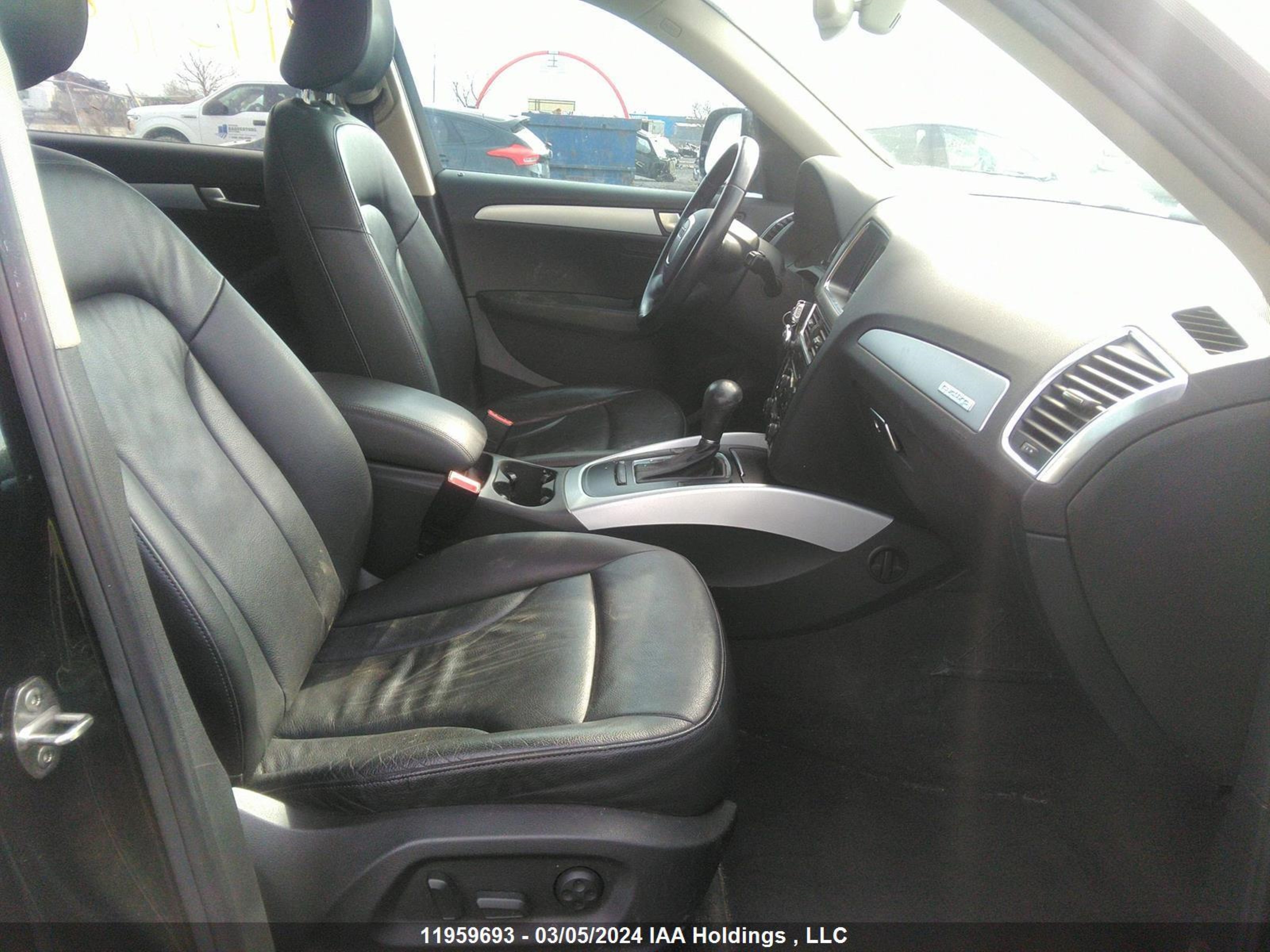 Photo 4 VIN: WA1LFCFP5BA103651 - AUDI Q5 