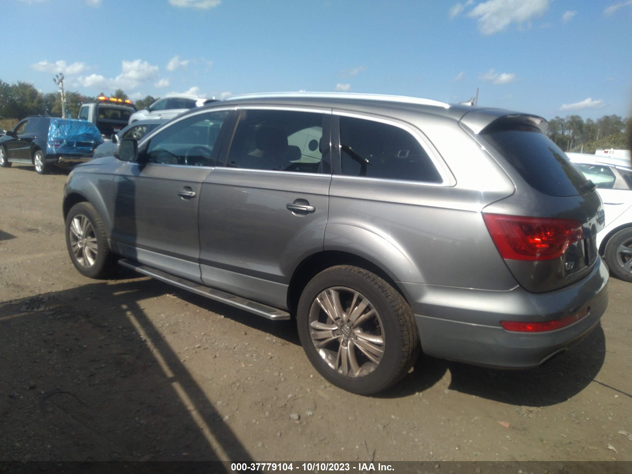 Photo 13 VIN: WA1LGAFE1BD001603 - AUDI Q7 