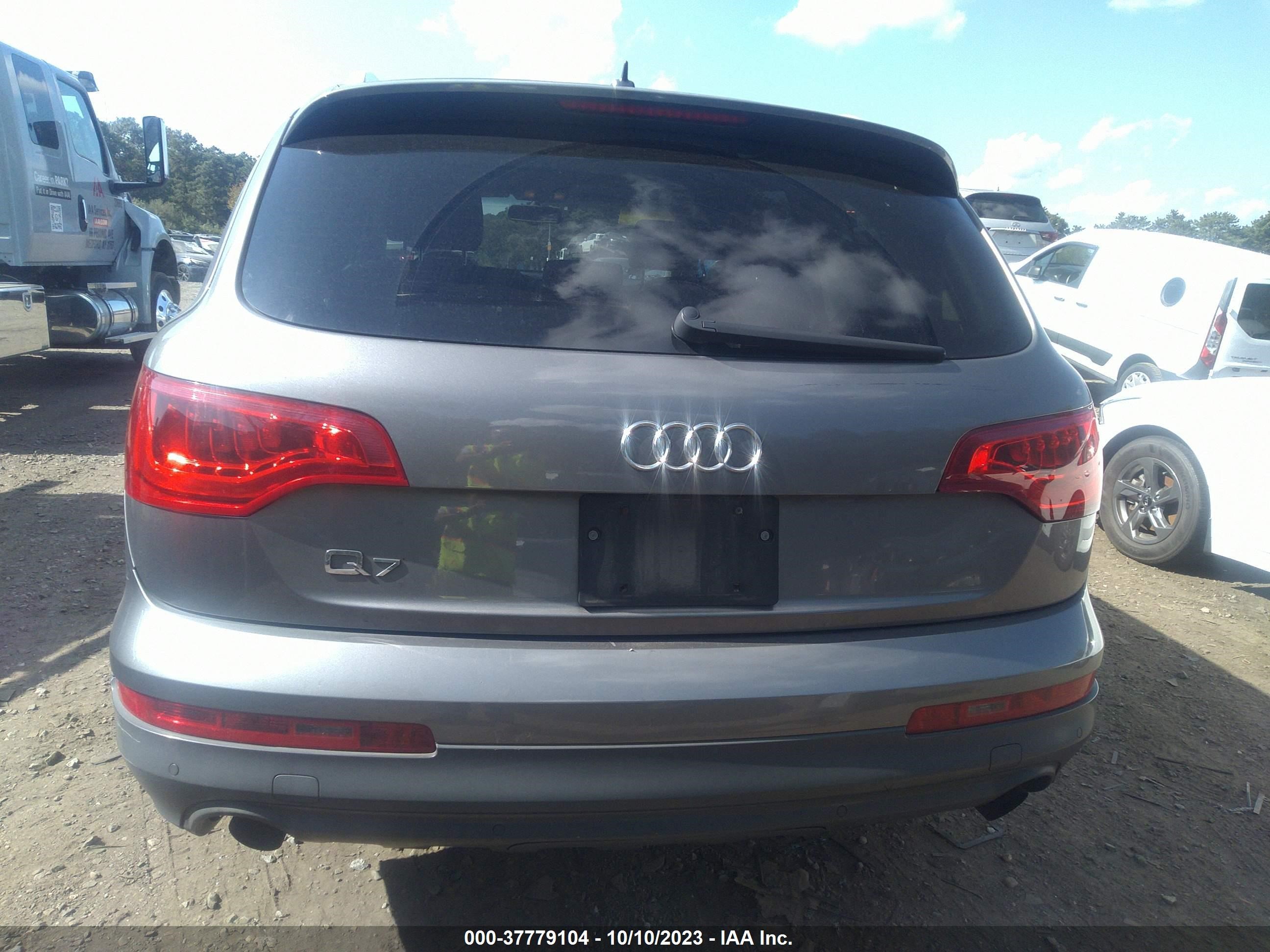 Photo 15 VIN: WA1LGAFE1BD001603 - AUDI Q7 