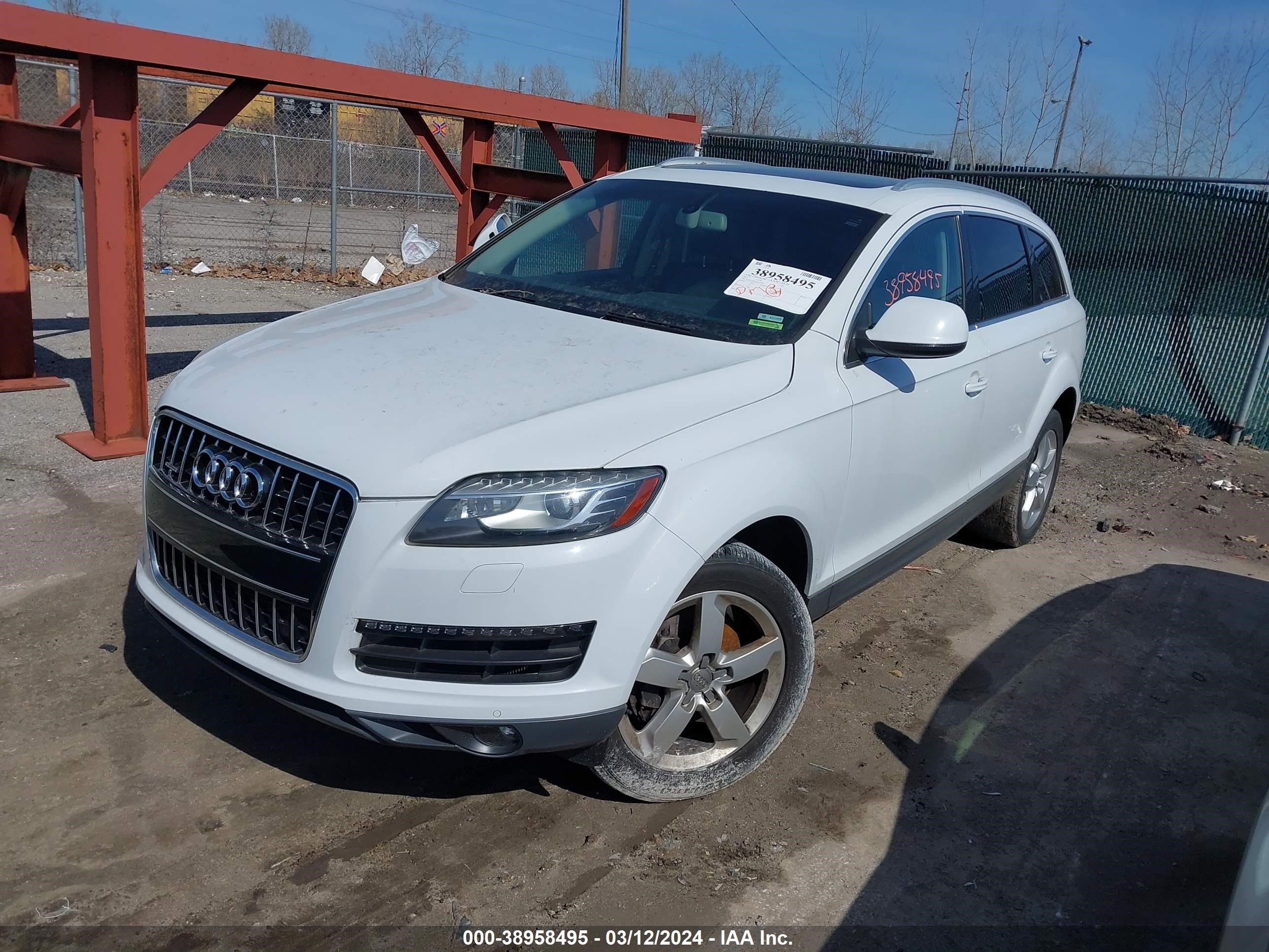 Photo 1 VIN: WA1LGAFE2DD013844 - AUDI Q7 