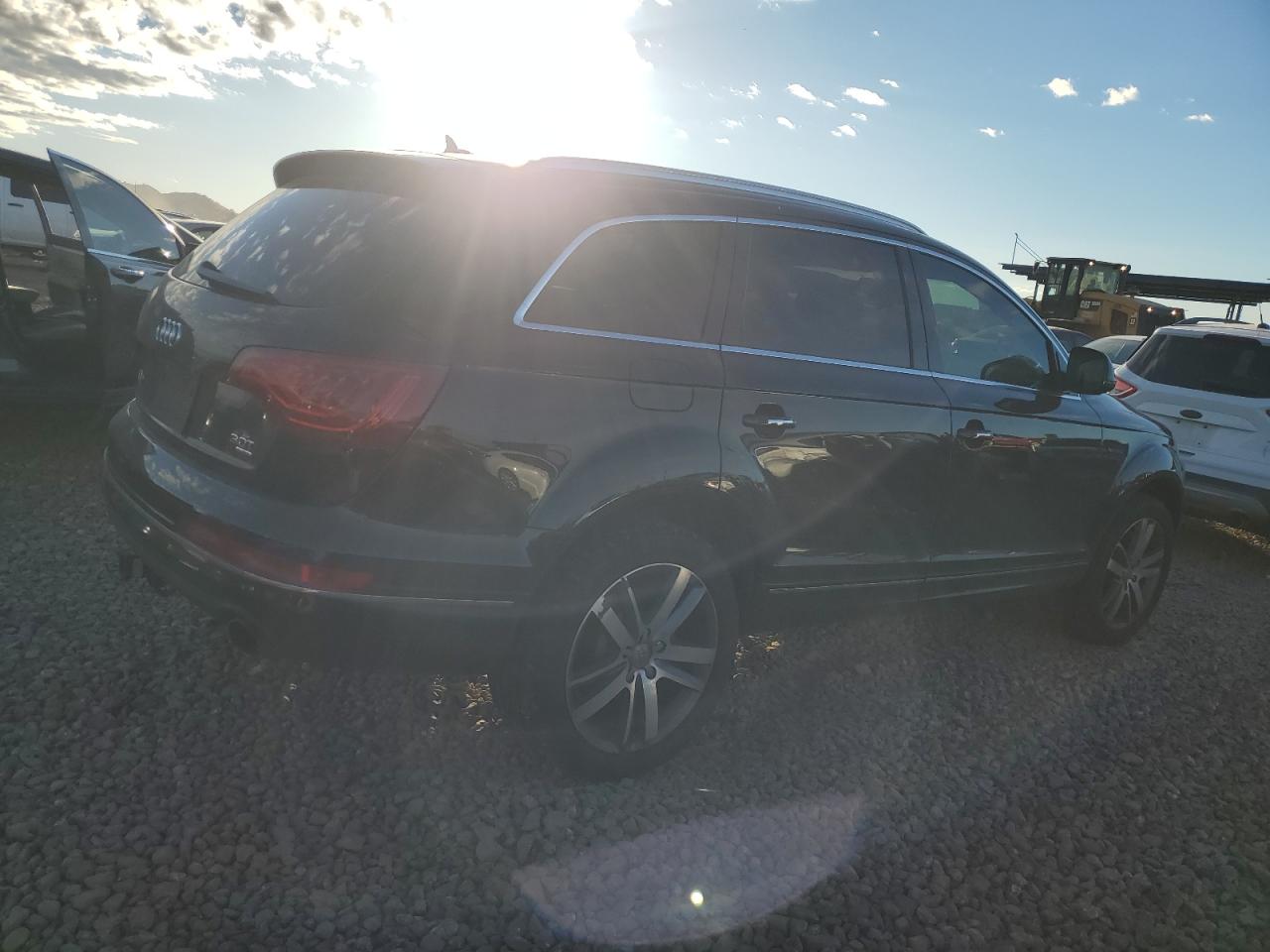 Photo 2 VIN: WA1LGAFE4ED016522 - AUDI Q7 