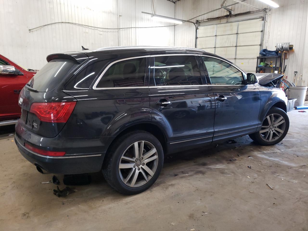 Photo 2 VIN: WA1LGAFE7ED007913 - AUDI Q7 