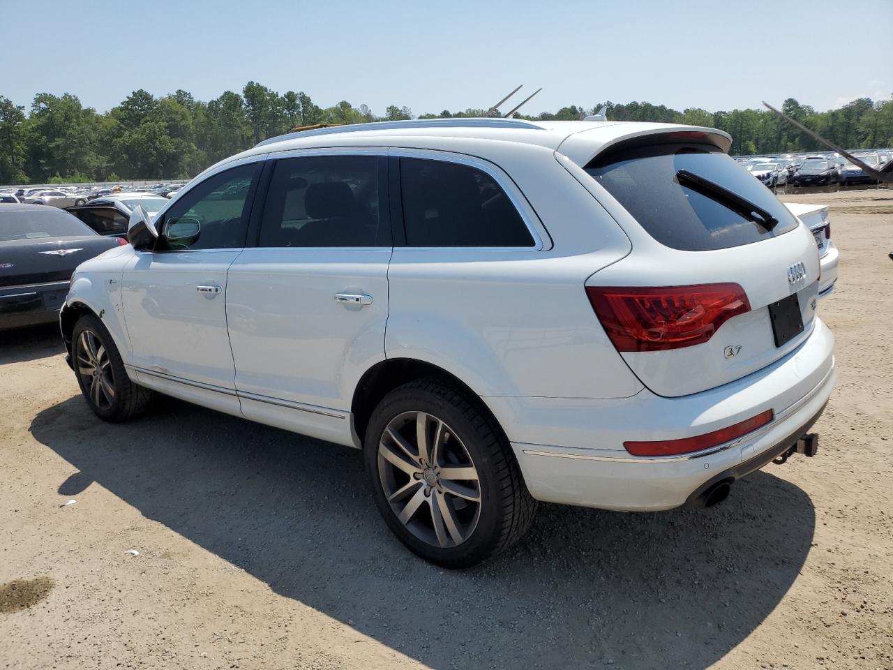 Photo 1 VIN: WA1LGAFE7ED018670 - AUDI Q7 