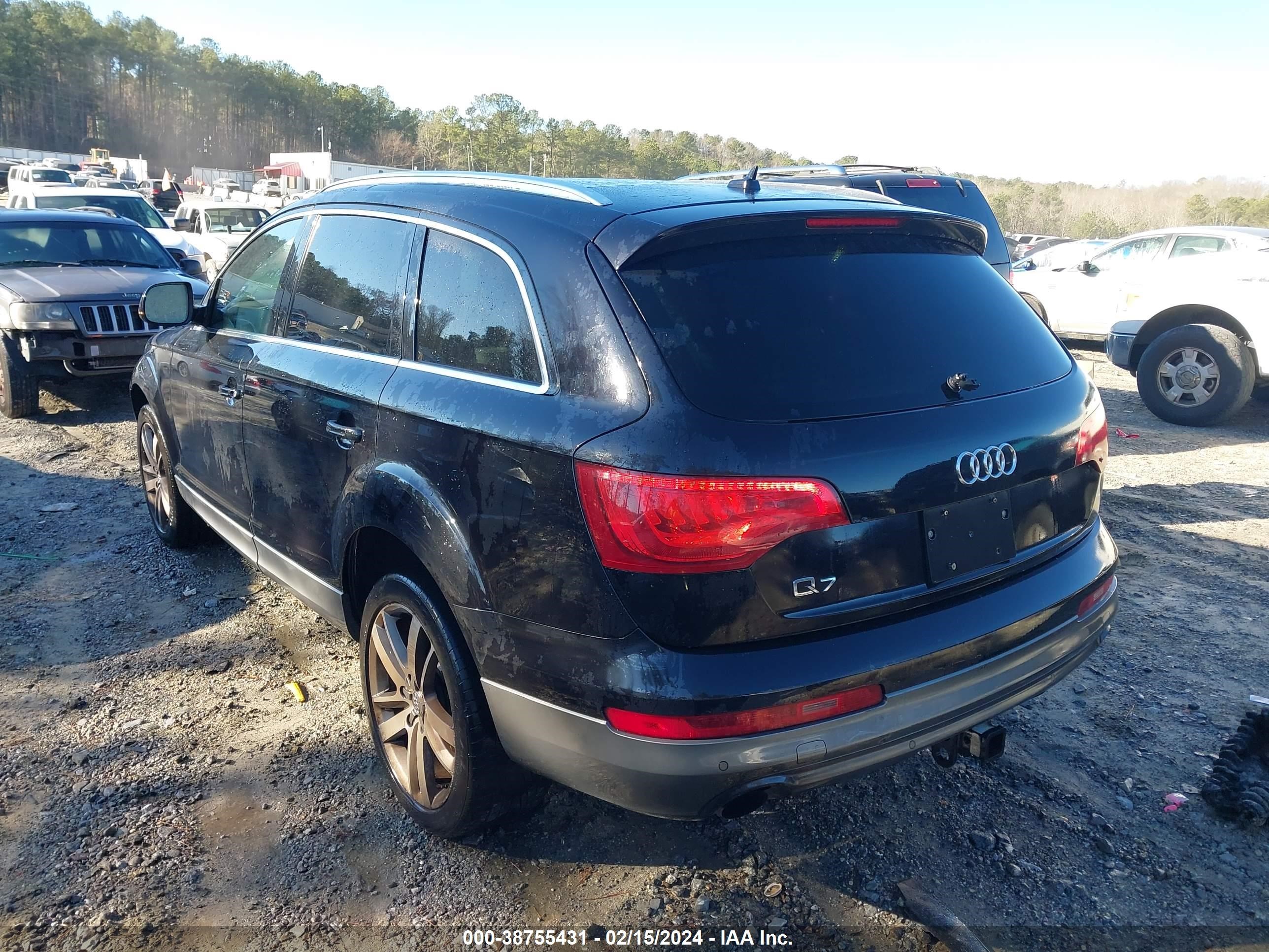 Photo 2 VIN: WA1LGAFE8BD007236 - AUDI Q7 