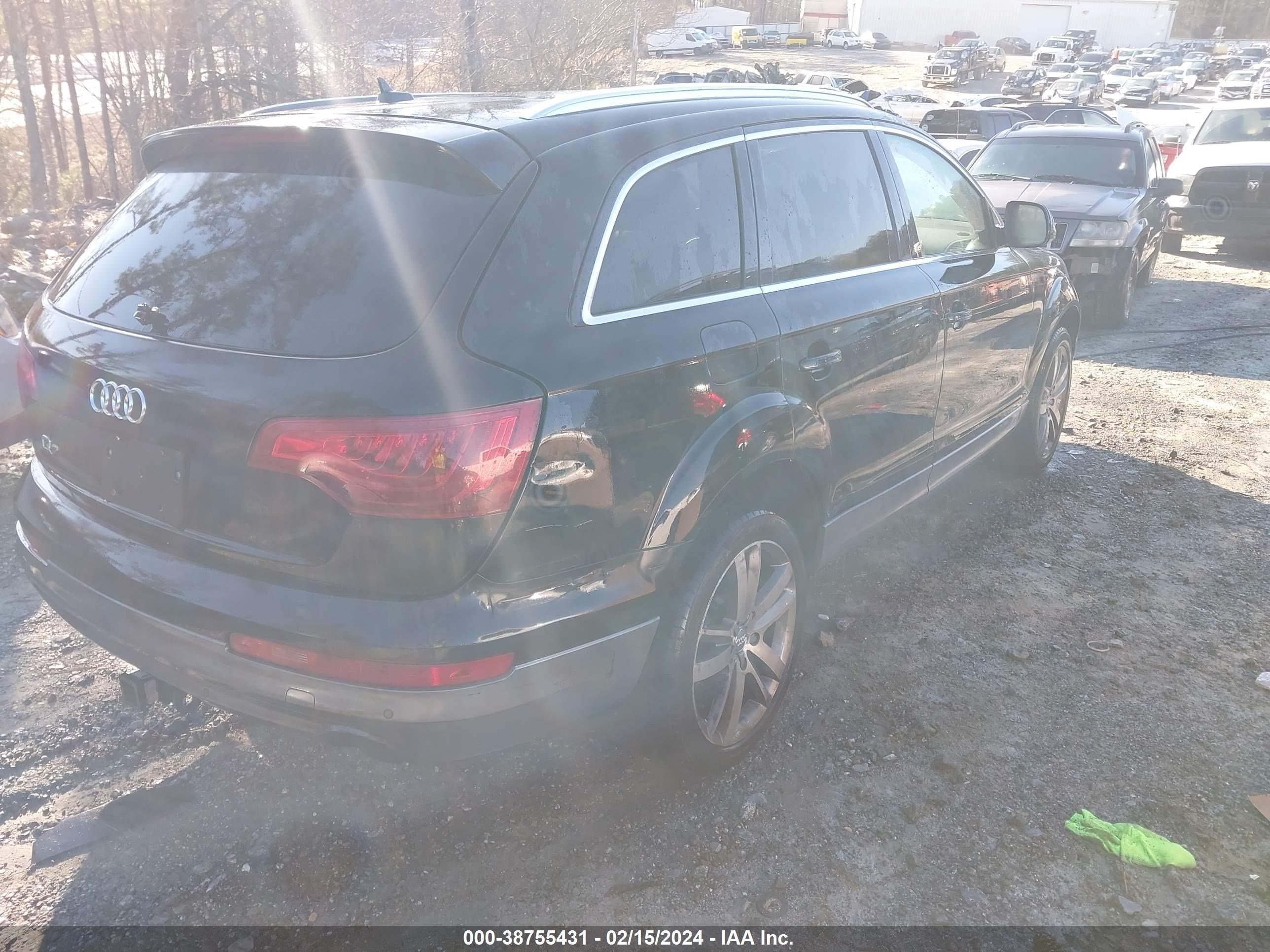 Photo 3 VIN: WA1LGAFE8BD007236 - AUDI Q7 