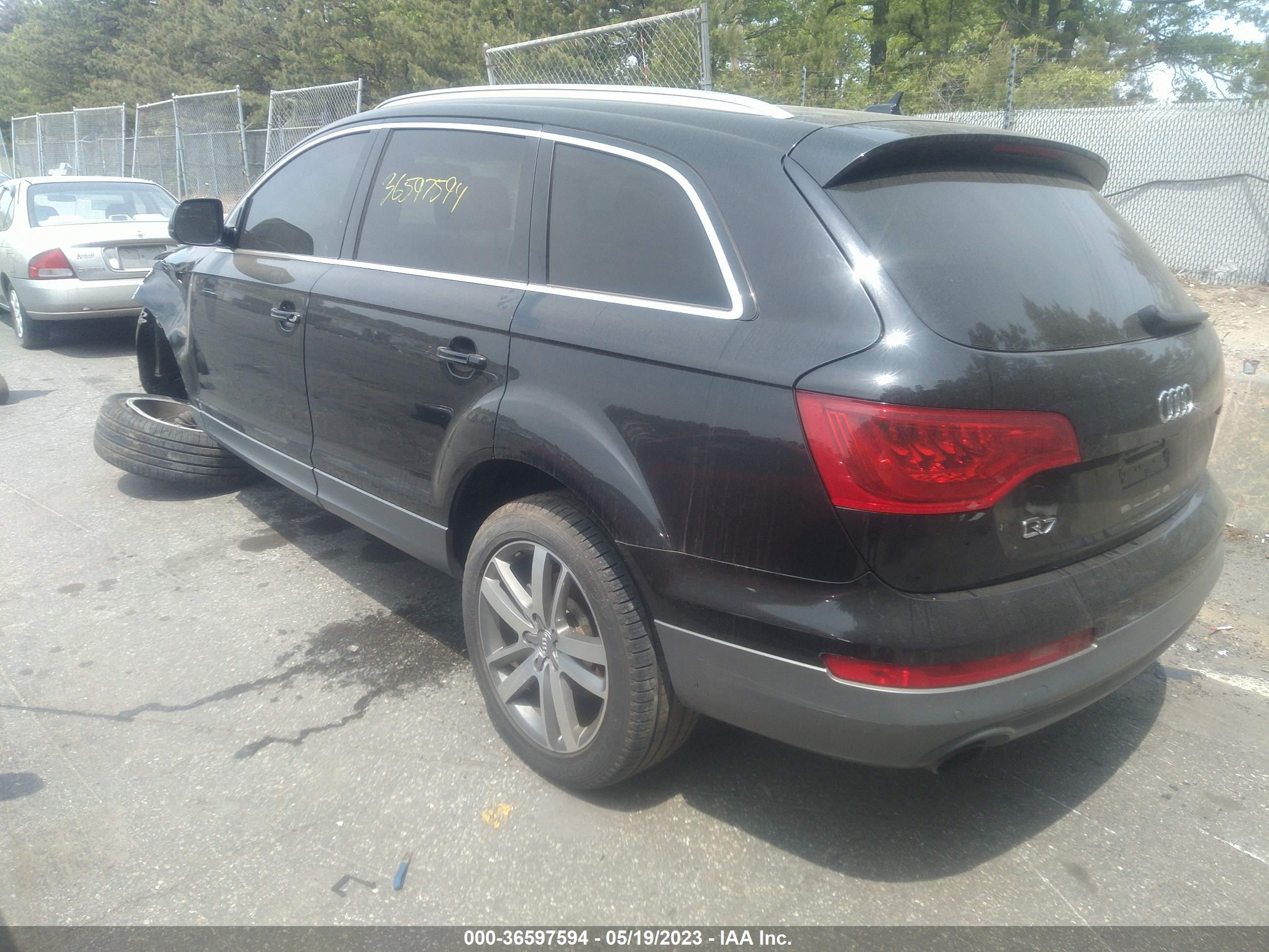 Photo 2 VIN: WA1LGAFEXCD007434 - AUDI Q7 