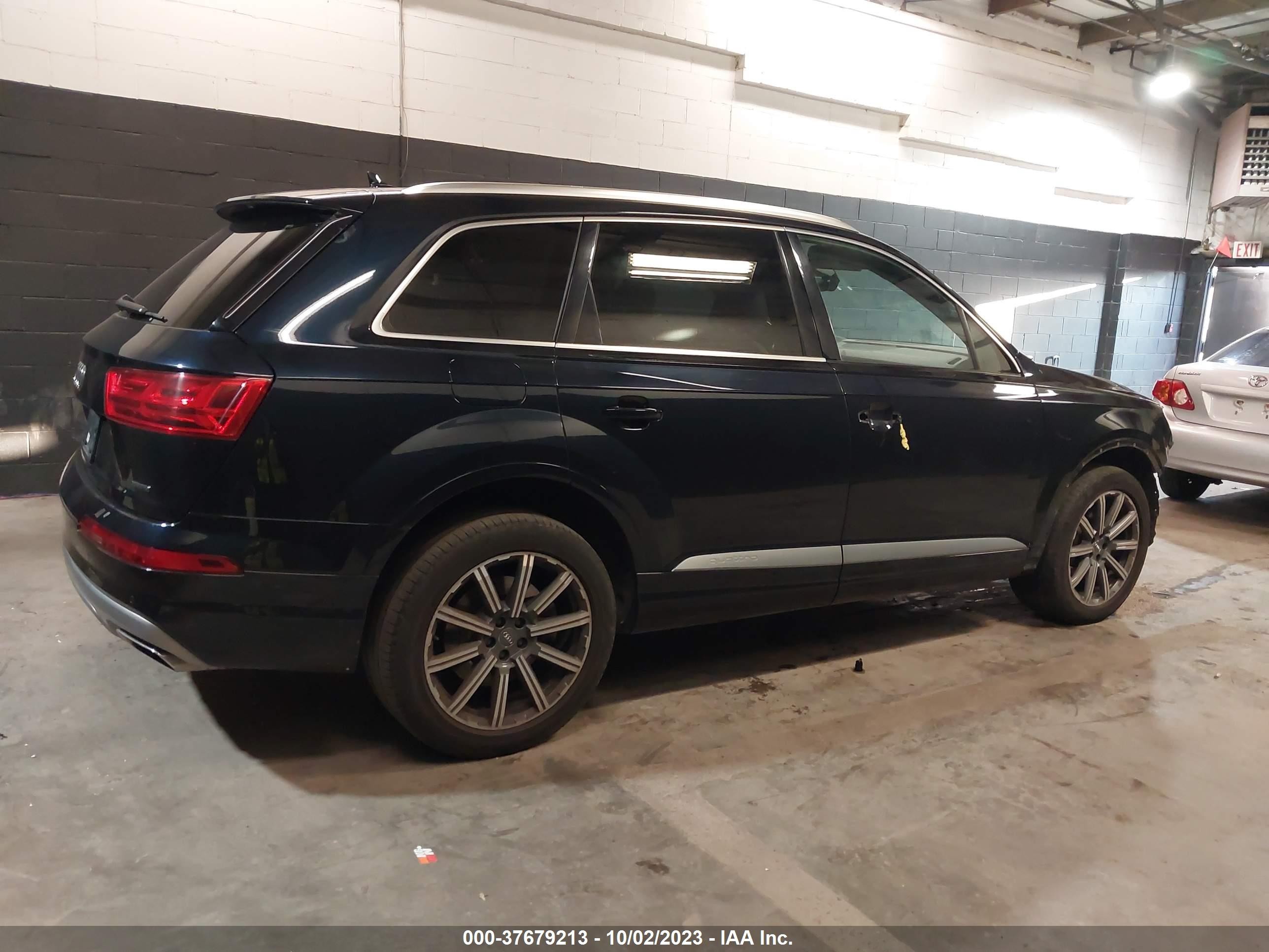 Photo 3 VIN: WA1LHAF72JD012123 - AUDI Q7 