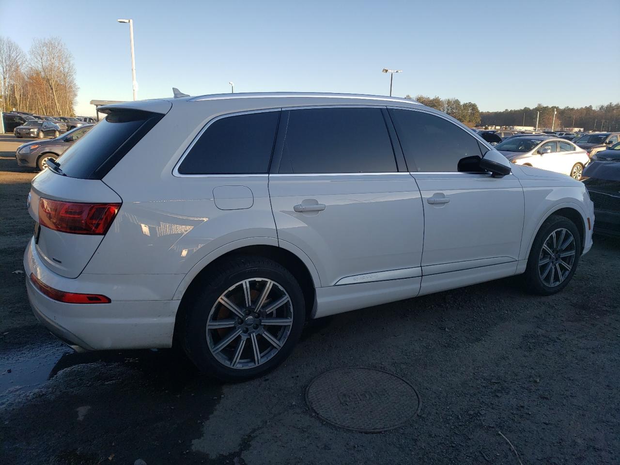 Photo 2 VIN: WA1LHAF72JD028967 - AUDI Q7 