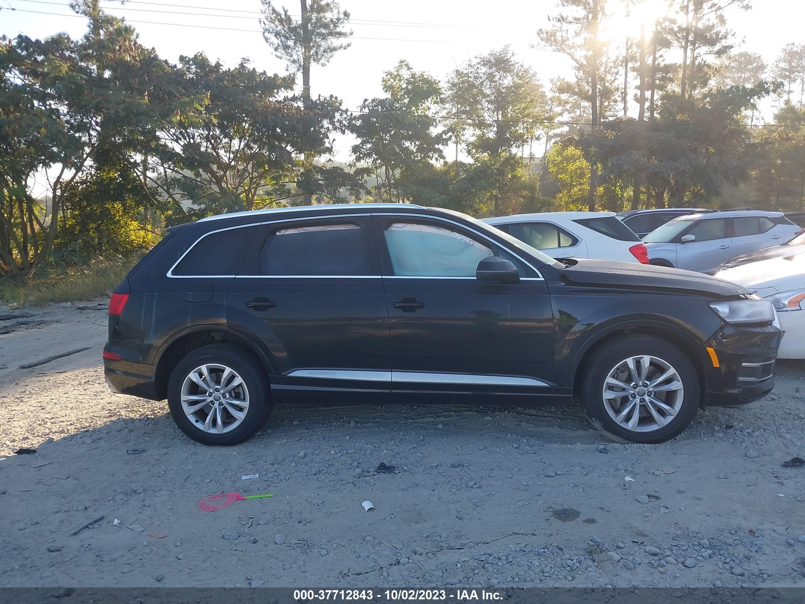 Photo 12 VIN: WA1LHAF73JD052758 - AUDI Q7 