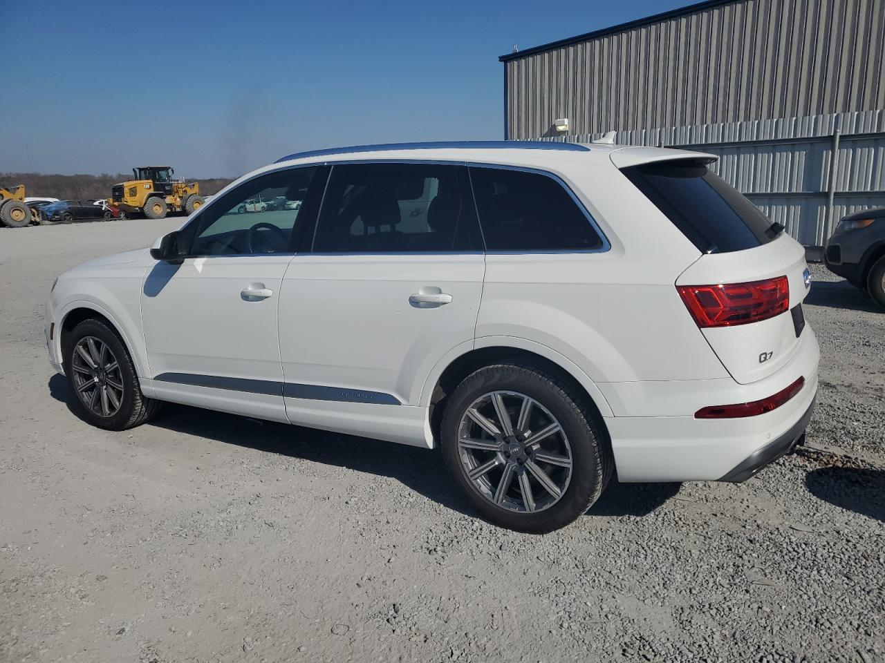 Photo 1 VIN: WA1LHAF74JD021101 - AUDI Q7 