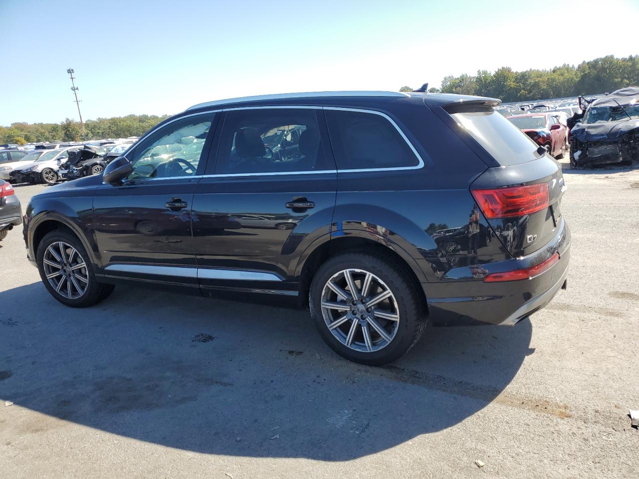 Photo 1 VIN: WA1LHAF77KD014645 - AUDI Q7 