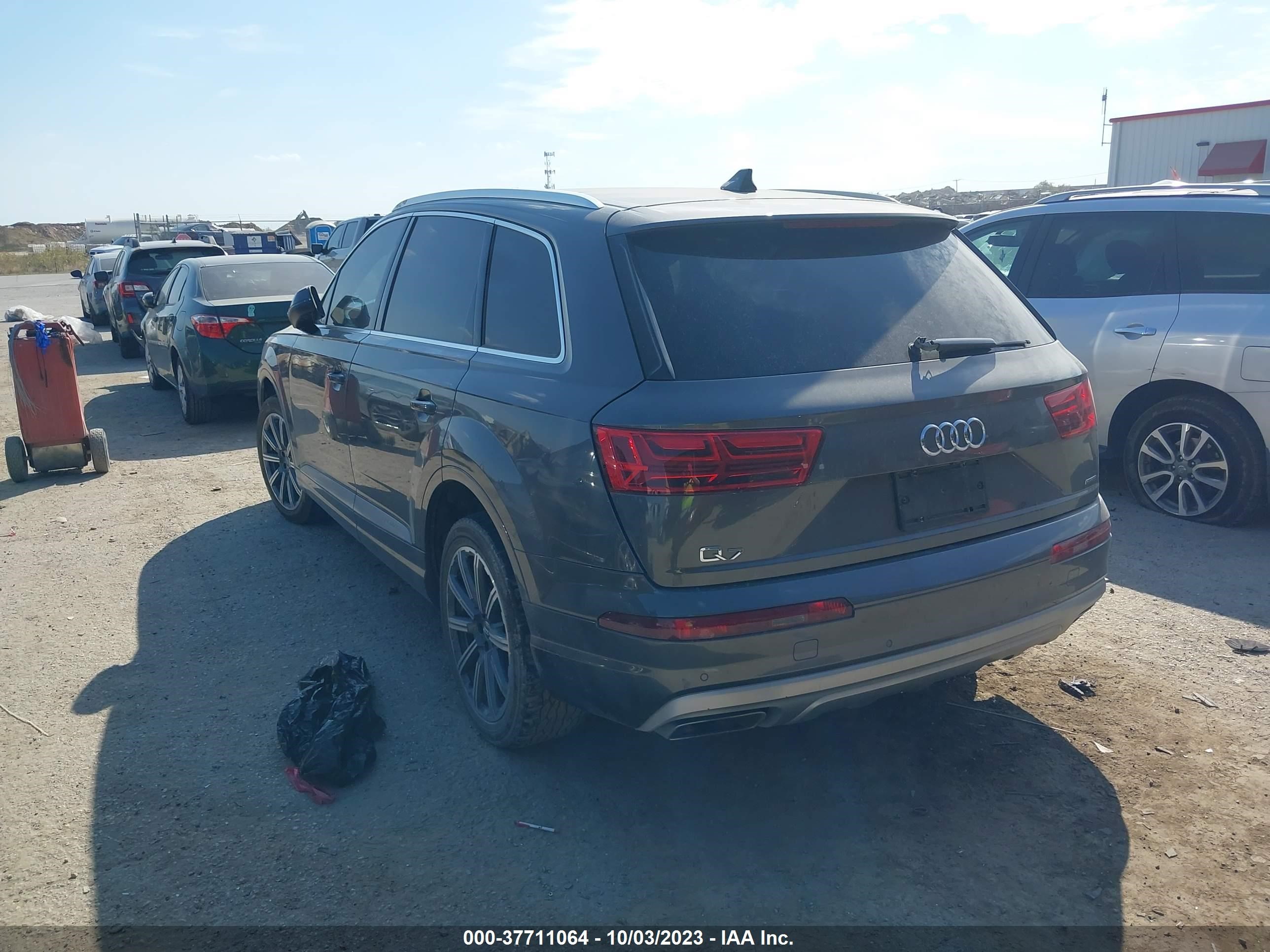 Photo 2 VIN: WA1LHAF78JD044946 - AUDI Q7 