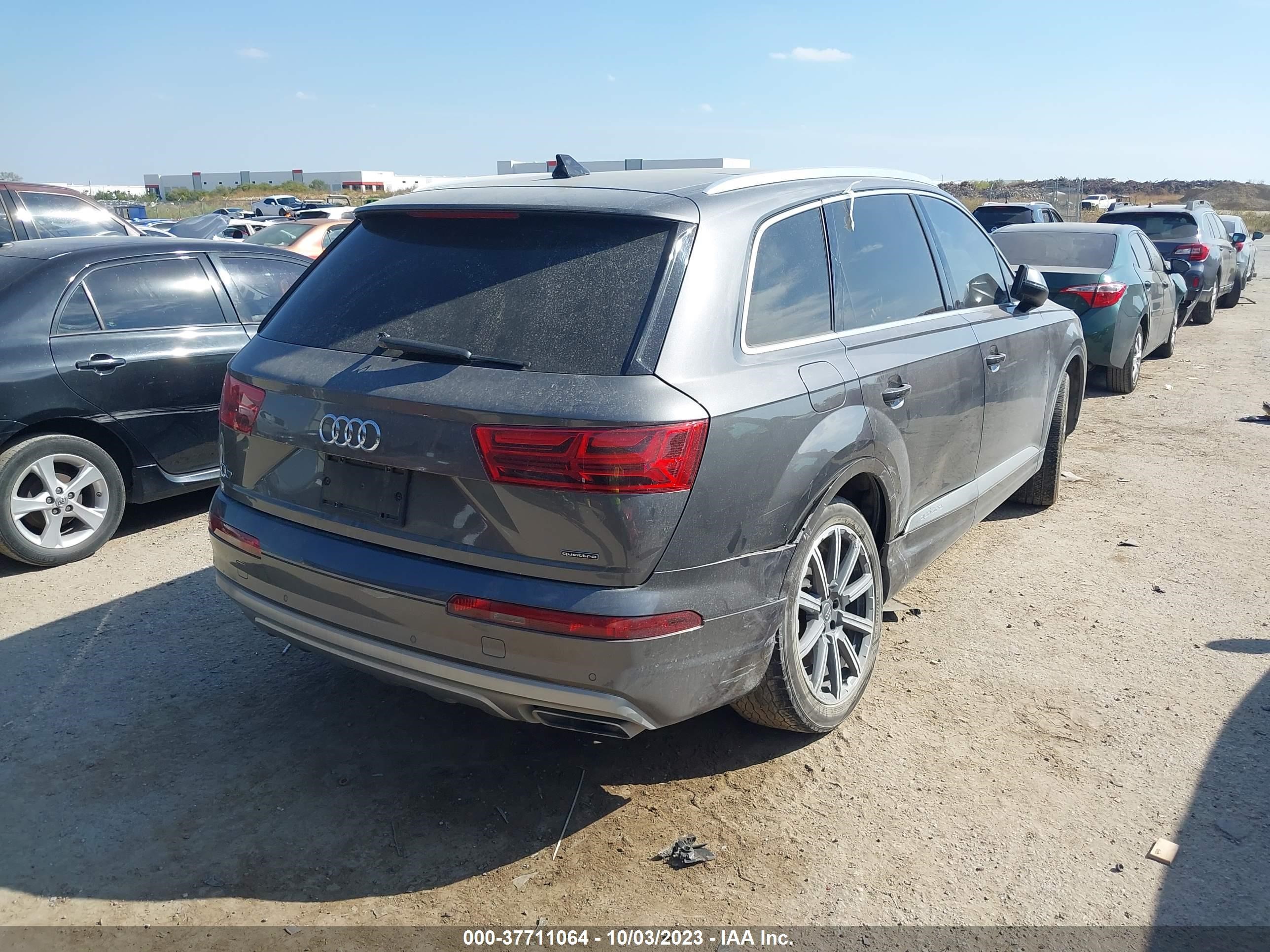 Photo 3 VIN: WA1LHAF78JD044946 - AUDI Q7 