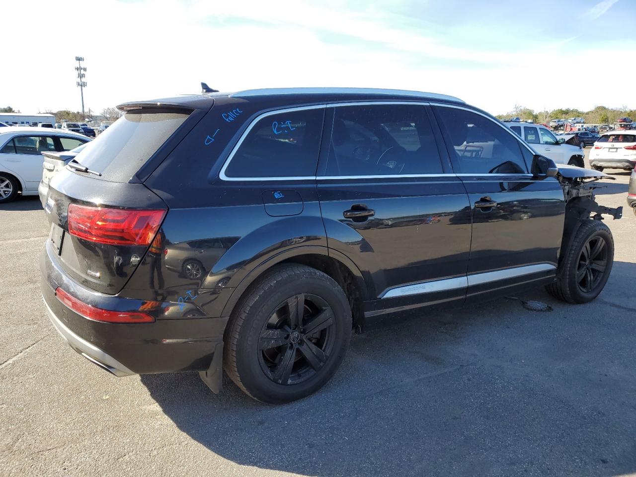 Photo 2 VIN: WA1LHAF79HD055318 - AUDI Q7 