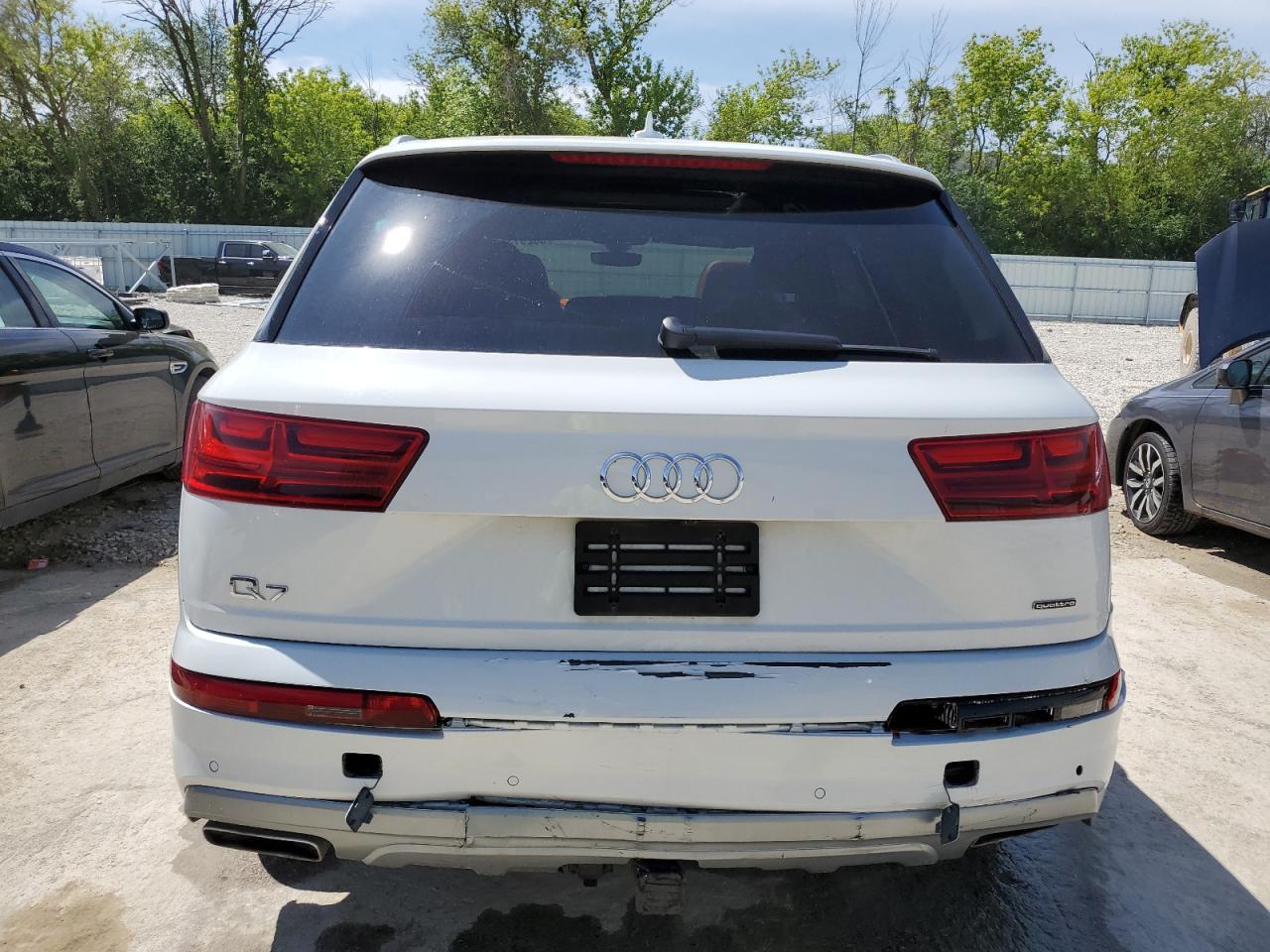 Photo 5 VIN: WA1LHAF7XJD053261 - AUDI Q7 